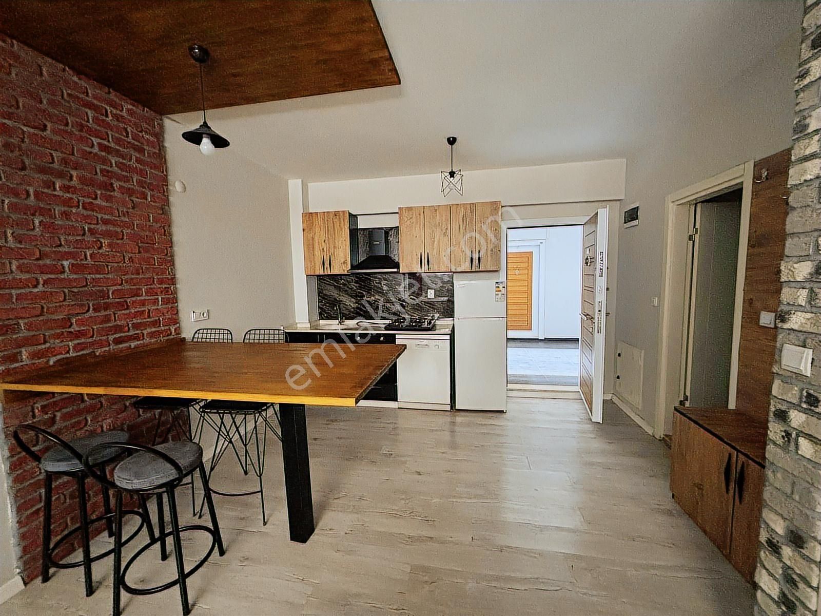 Görüklede Abonelikleri Açık Full Eşyalı 1+1 Geniş Kiralık Daire - Görsel 13