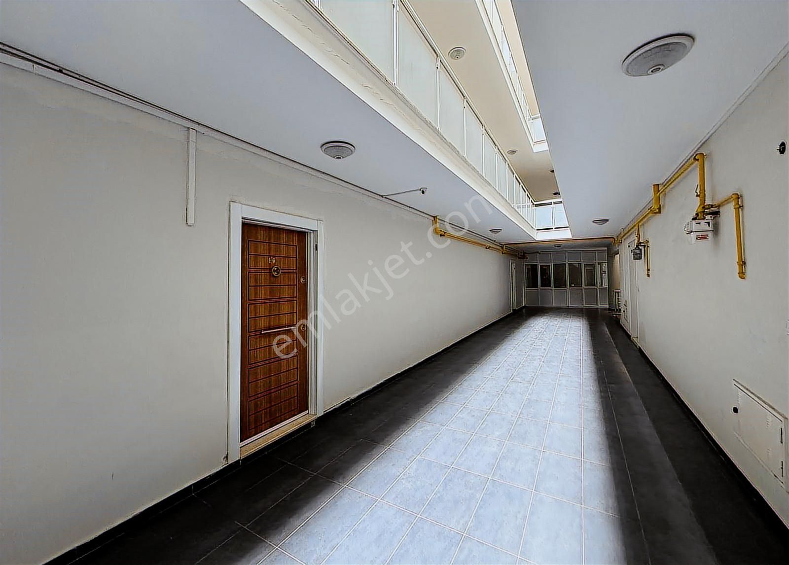 Görüklede Abonelikleri Açık Full Eşyalı 1+1 Geniş Kiralık Daire - Görsel 28