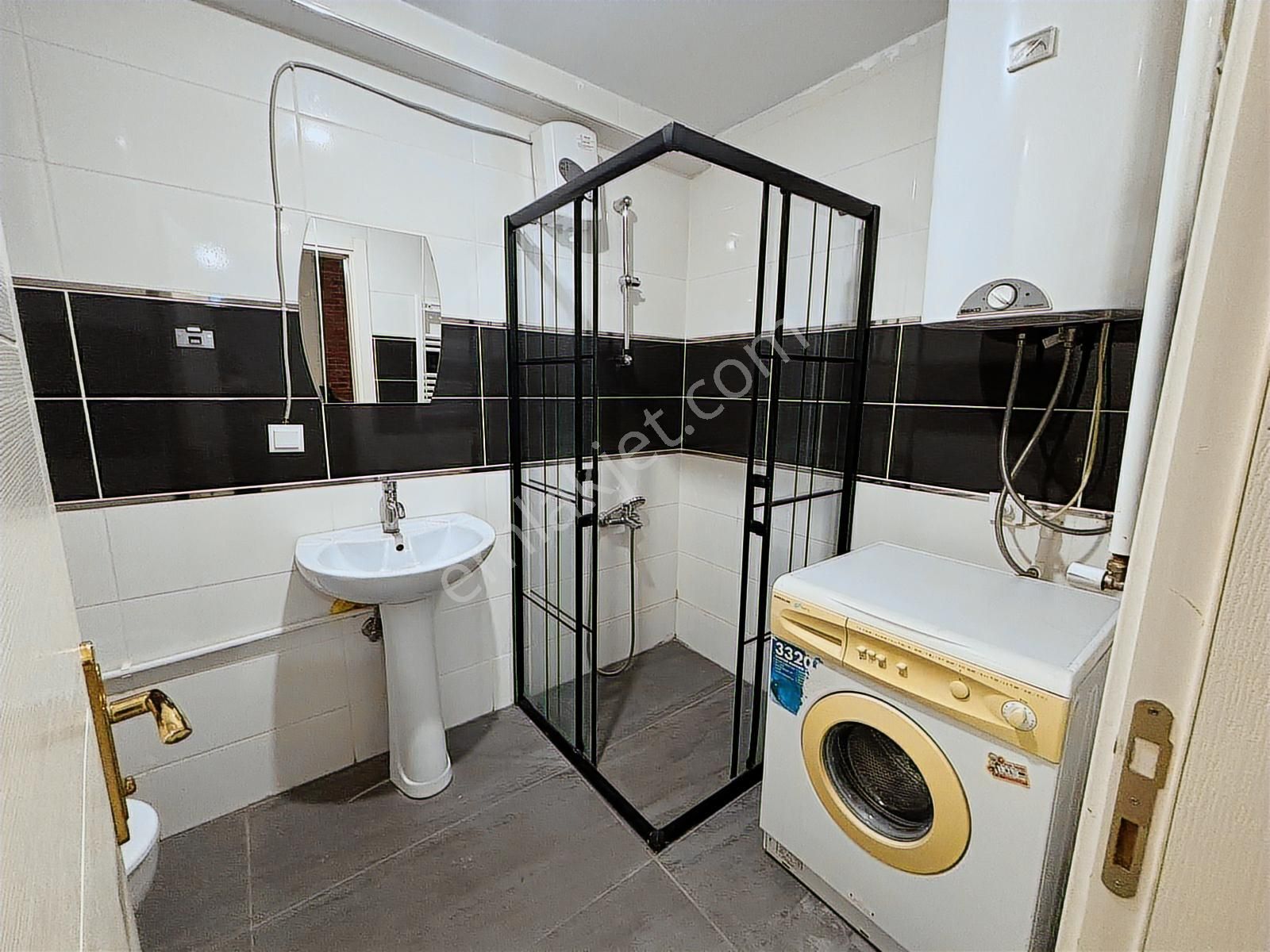 Görüklede Abonelikleri Açık Full Eşyalı 1+1 Geniş Kiralık Daire - Görsel 21