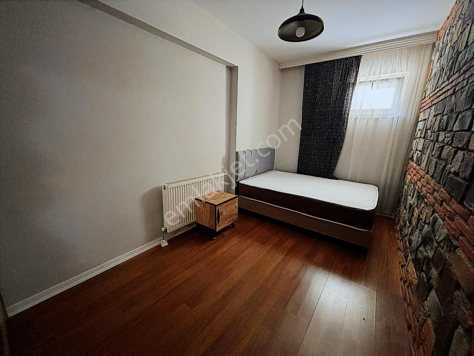Görüklede Abonelikleri Açık Full Eşyalı 1+1 Geniş Kiralık Daire - Görsel 23