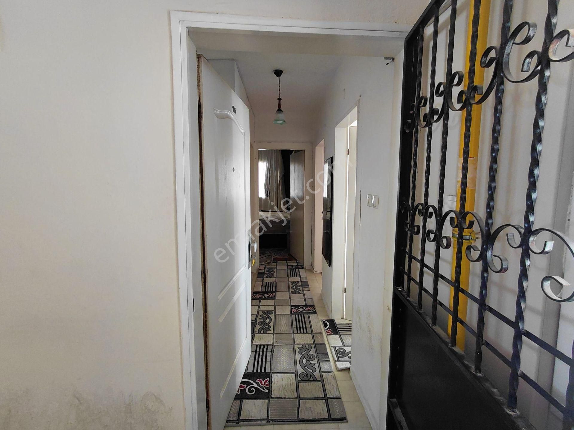 Bornova Evka 4 1+1 Eşyasız Kiralık Daire - Görsel 6