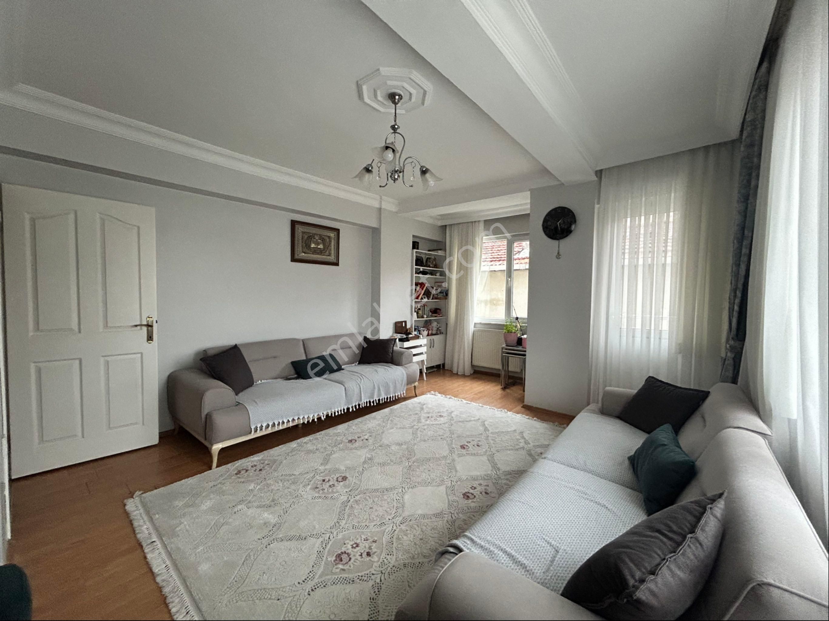 Bahçelievler’de Merkezi Konumda Geniş 4+2 Dubleks Daire - Görsel 6