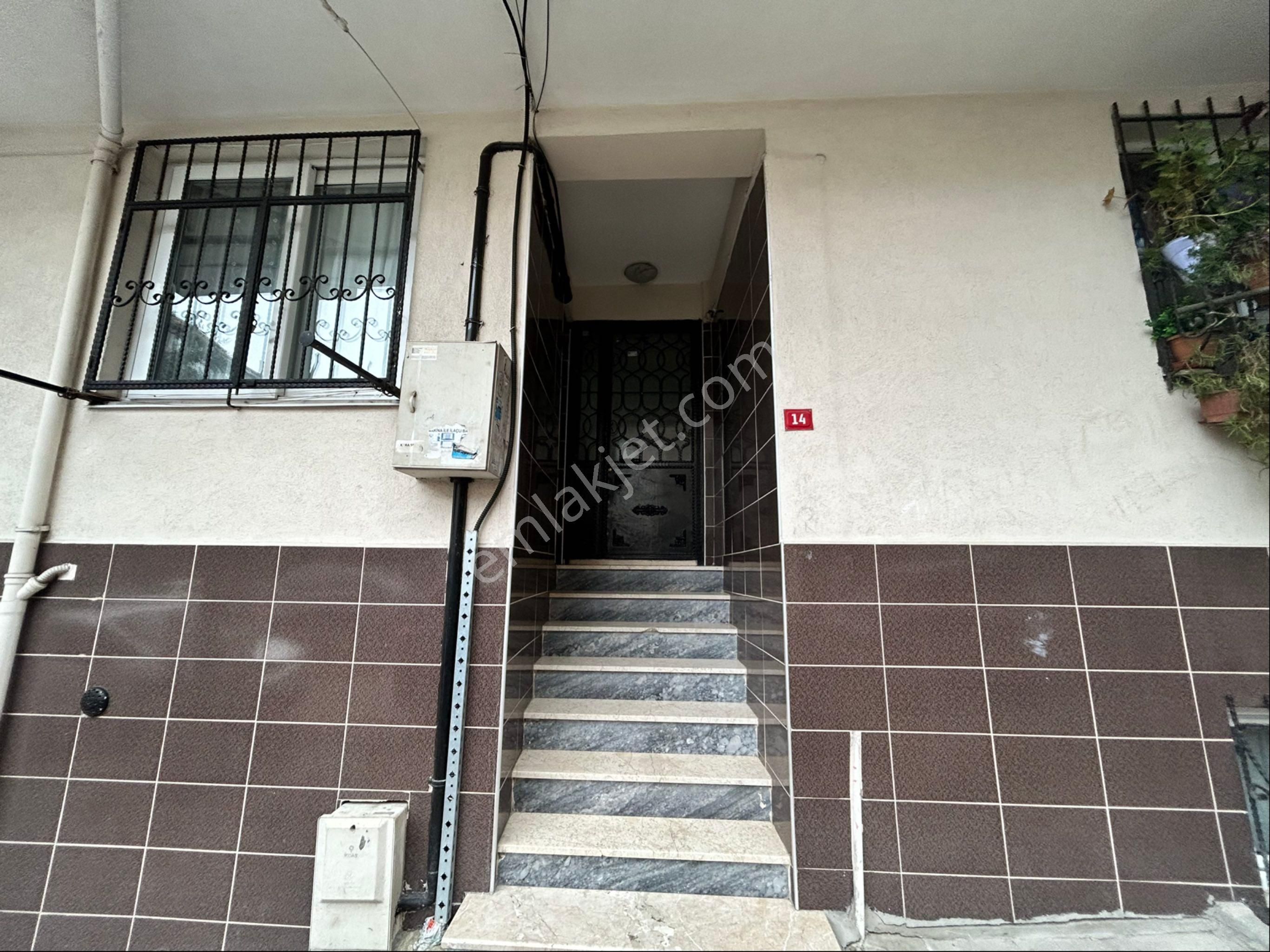 Bahçelievler’de Merkezi Konumda Geniş 4+2 Dubleks Daire - Görsel 2