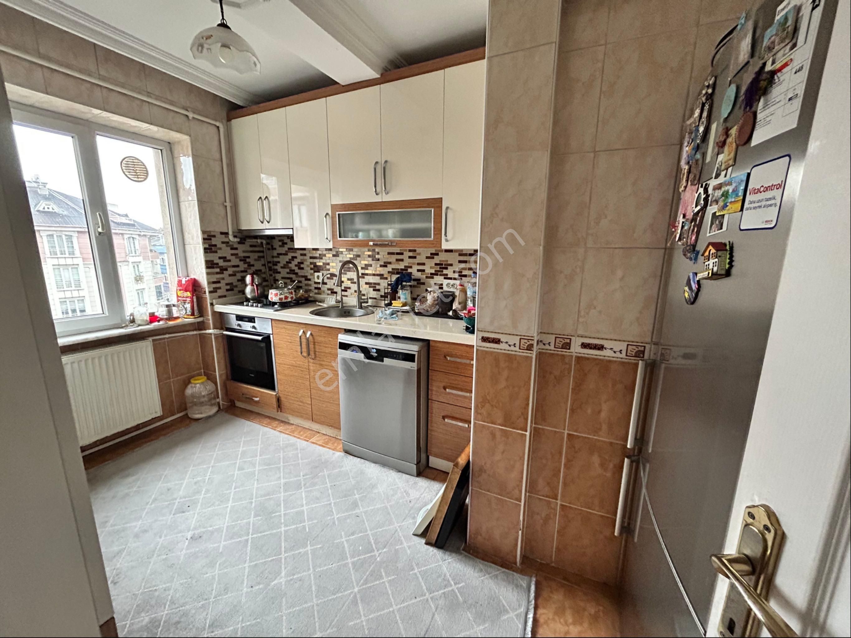 Bahçelievler’de Merkezi Konumda Geniş 4+2 Dubleks Daire - Görsel 13