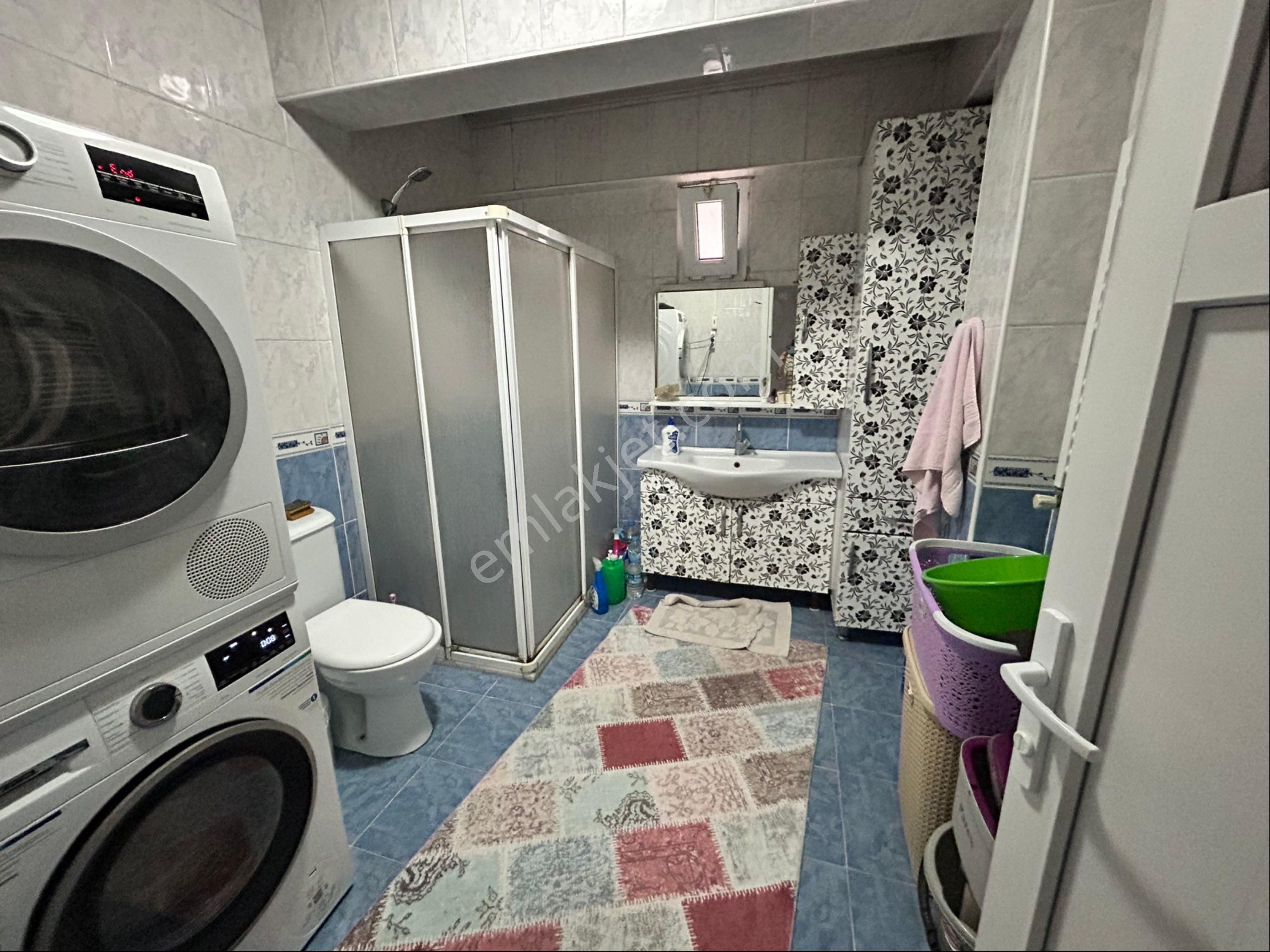 Bahçelievler’de Merkezi Konumda Geniş 4+2 Dubleks Daire - Görsel 18