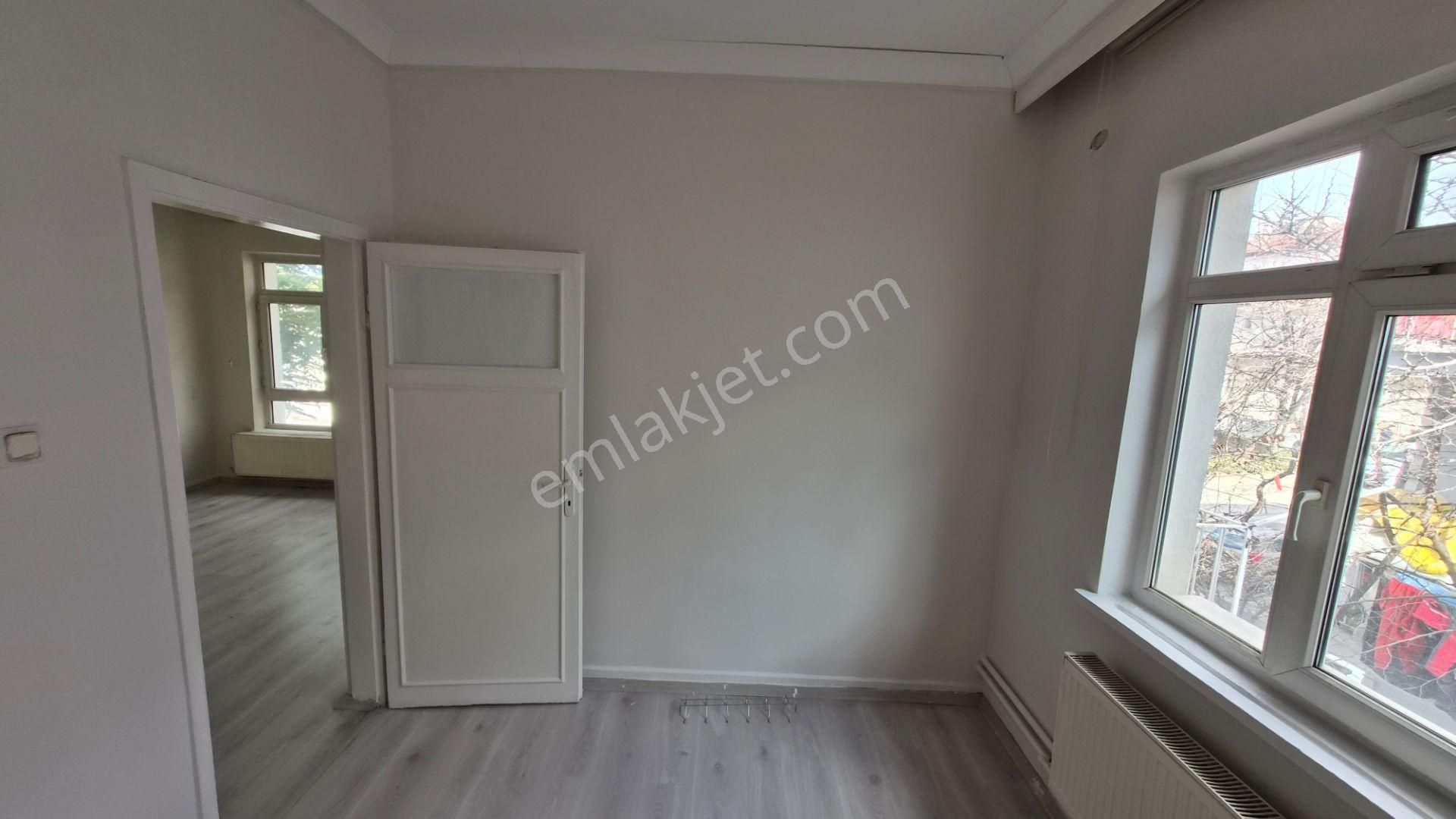 Aşık Veysel Mahallesinde 2. Katta 3+1 Full Yapılı Kiralık Daire - Görsel 17