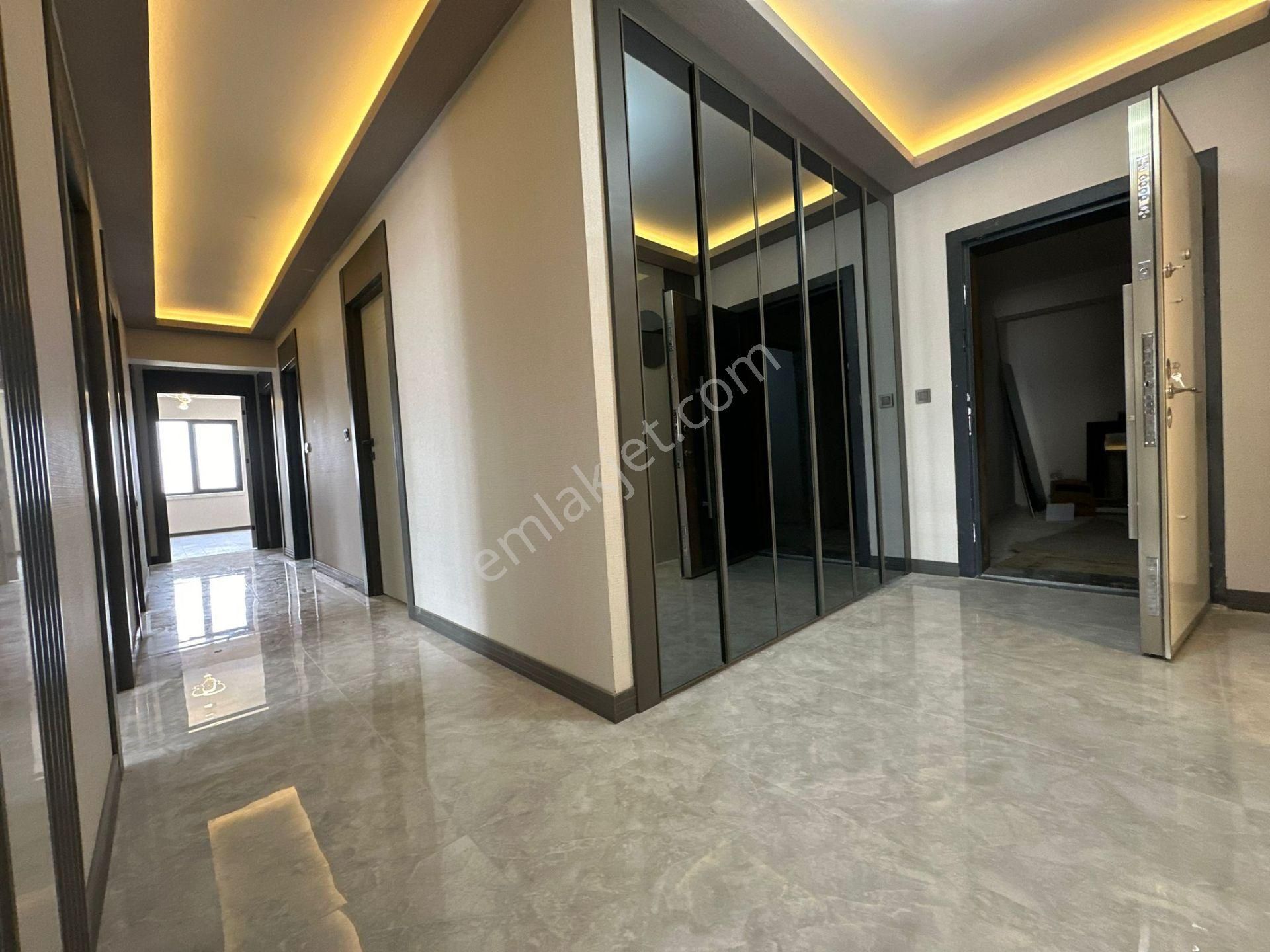 Pursaklar Mehmet Zengin Emlak'tan Potokol Yolu Yakını Teras Balkonlu 5.kat 4+1 Stede Daire - Görsel 31