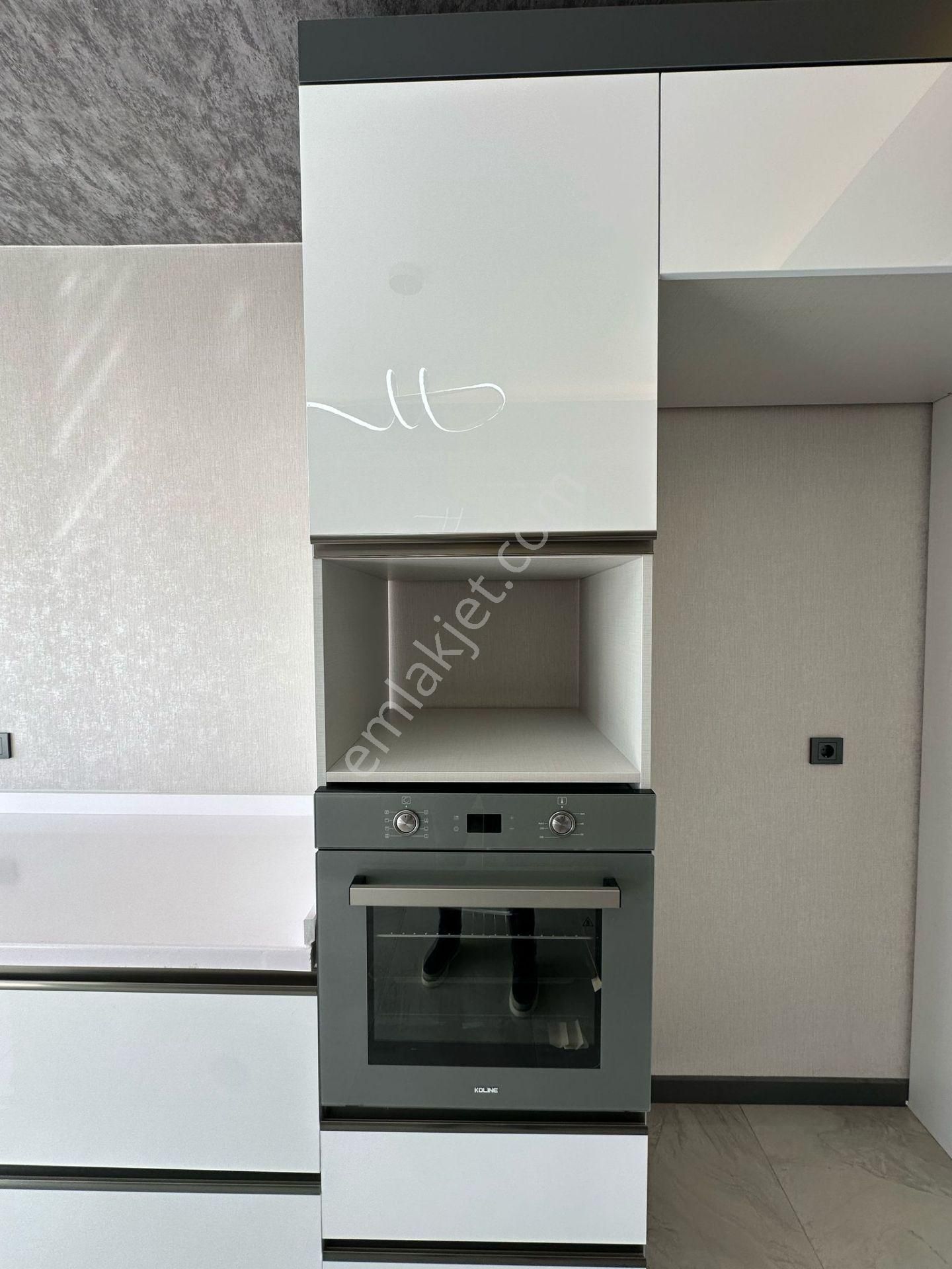 Pursaklar Mehmet Zengin Emlak'tan Kapalı Otoparklı Çift Banyolu 11.kat 4+1 Ultra Lüks Sitede - Görsel 4