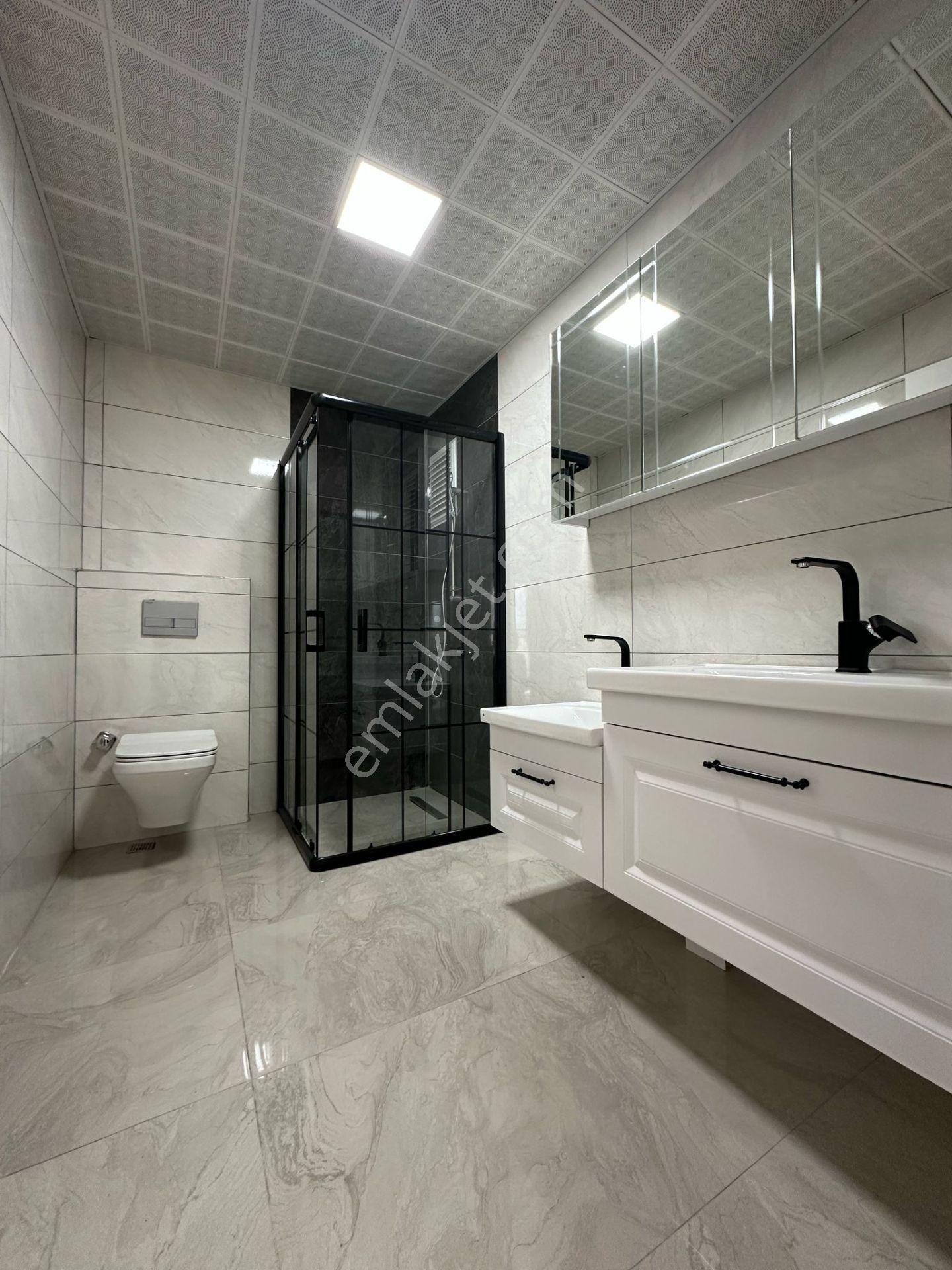 Pursaklar Mehmet Zengin Emlak'tan Kapalı Otoparklı Çift Banyolu 11.kat 4+1 Ultra Lüks Sitede - Görsel 20