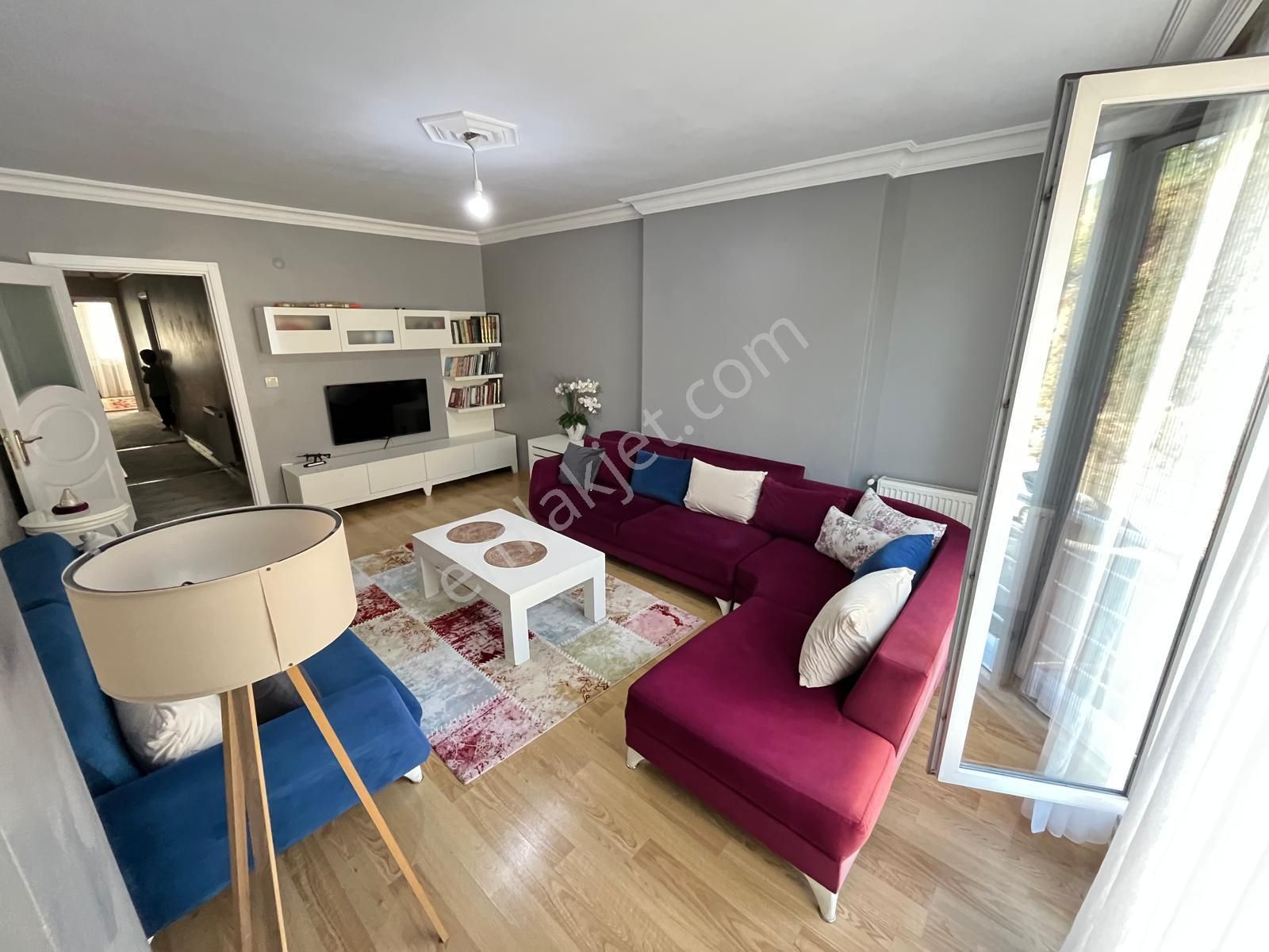 Ana Caddeye Paralel - Ulaşım Sorunsuz - Çift Wc- Önü Kapanmaz - 3+1 Satılık Daire - Görsel 3