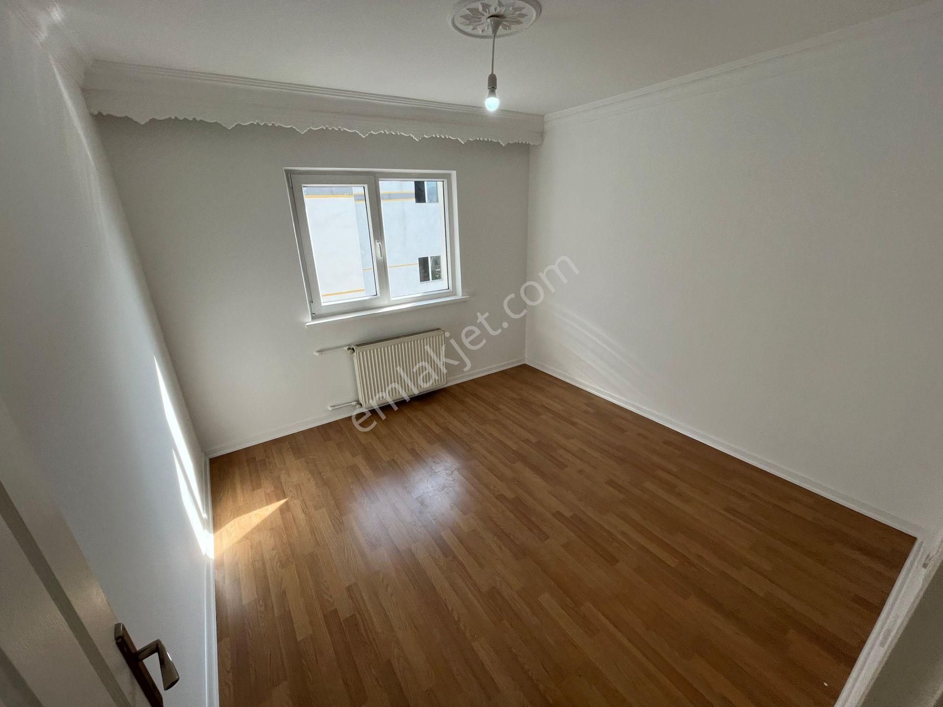 Yenikent Emlak'tan Cadde Üstü Park Cepheli Ara Kat Kiralık Daire - Görsel 37