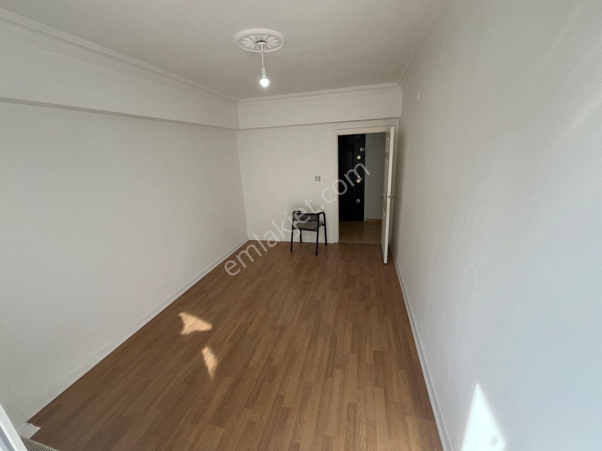 Yenikent Emlak'tan Cadde Üstü Park Cepheli Ara Kat Kiralık Daire - Görsel 31