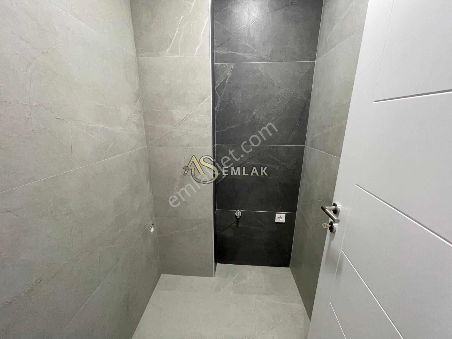 As Emlaktan 3+2 Sıfır İcadiyede Caddeye Yakın Teraslı Lüx Dublex - Görsel 13