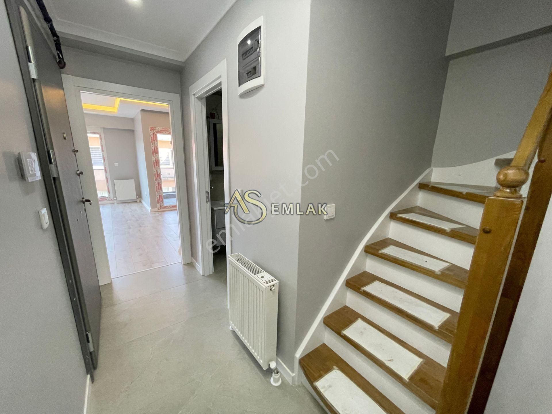 As Emlaktan 3+2 Sıfır İcadiyede Caddeye Yakın Teraslı Lüx Dublex - Görsel 31