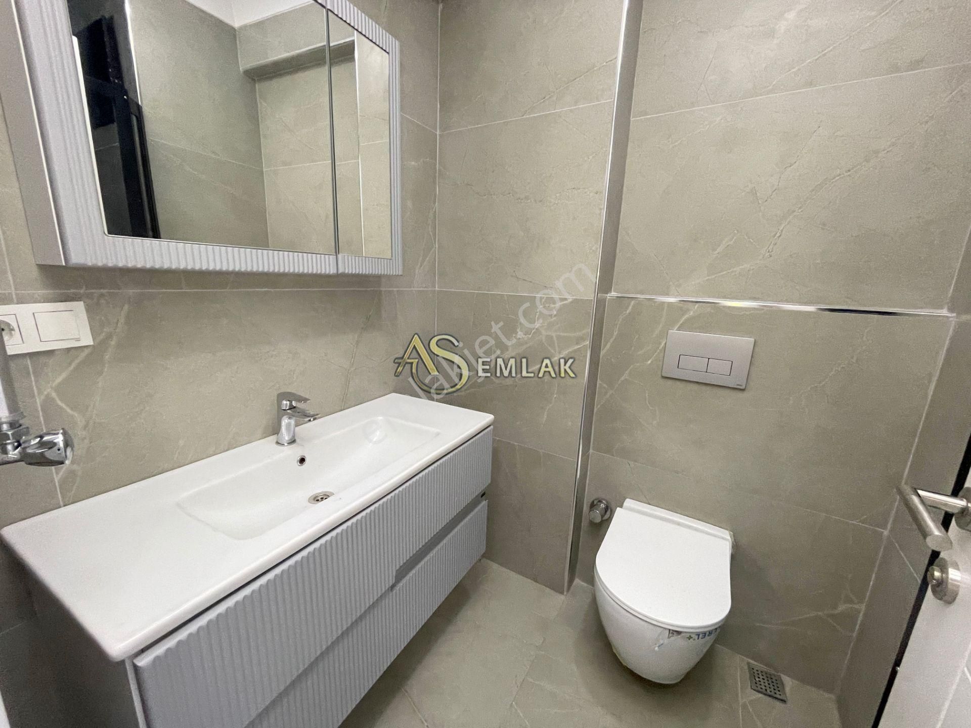 As Emlaktan 3+2 Sıfır İcadiyede Caddeye Yakın Teraslı Lüx Dublex - Görsel 11