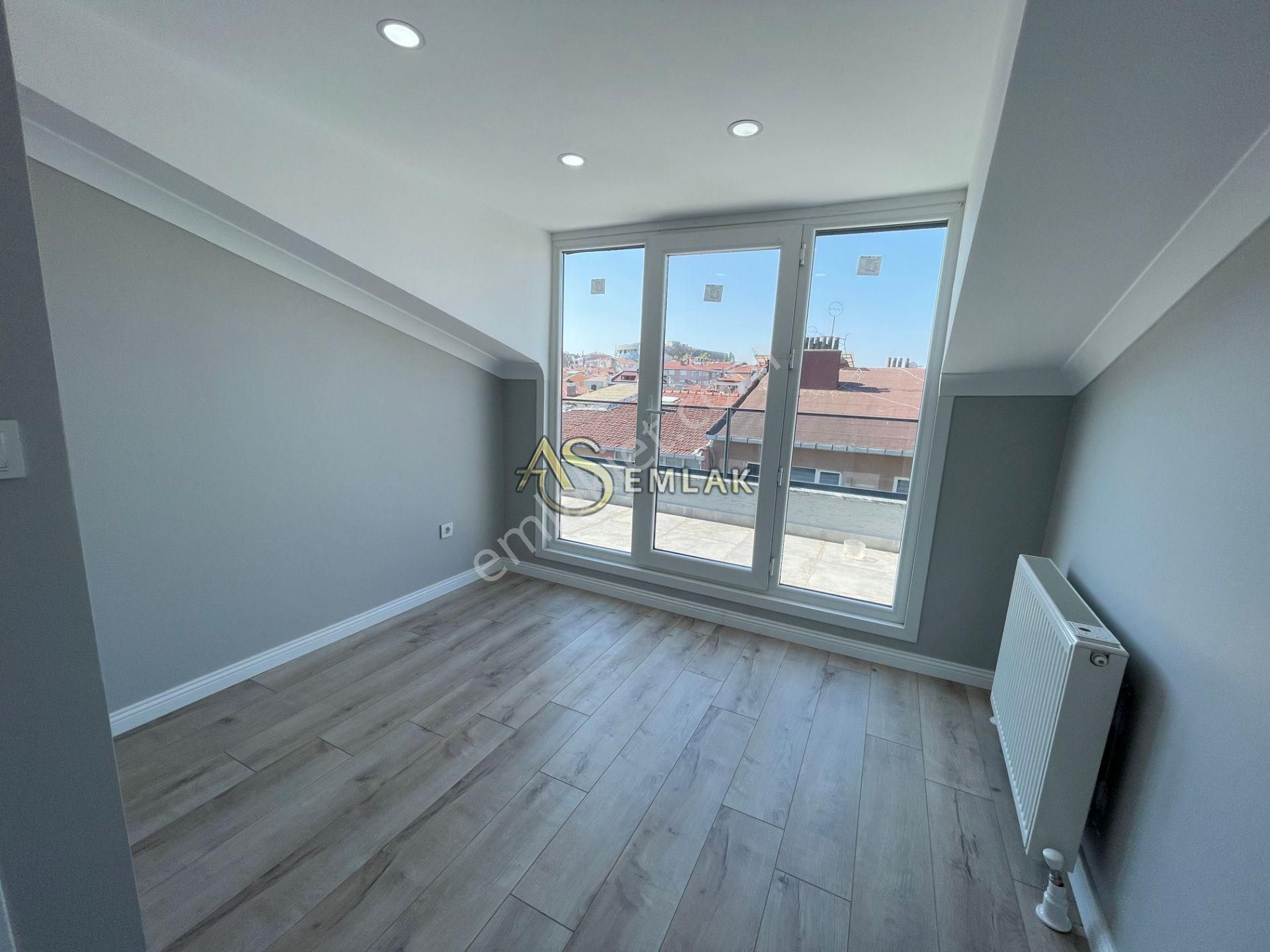 As Emlaktan 3+2 Sıfır İcadiyede Caddeye Yakın Teraslı Lüx Dublex - Görsel 28