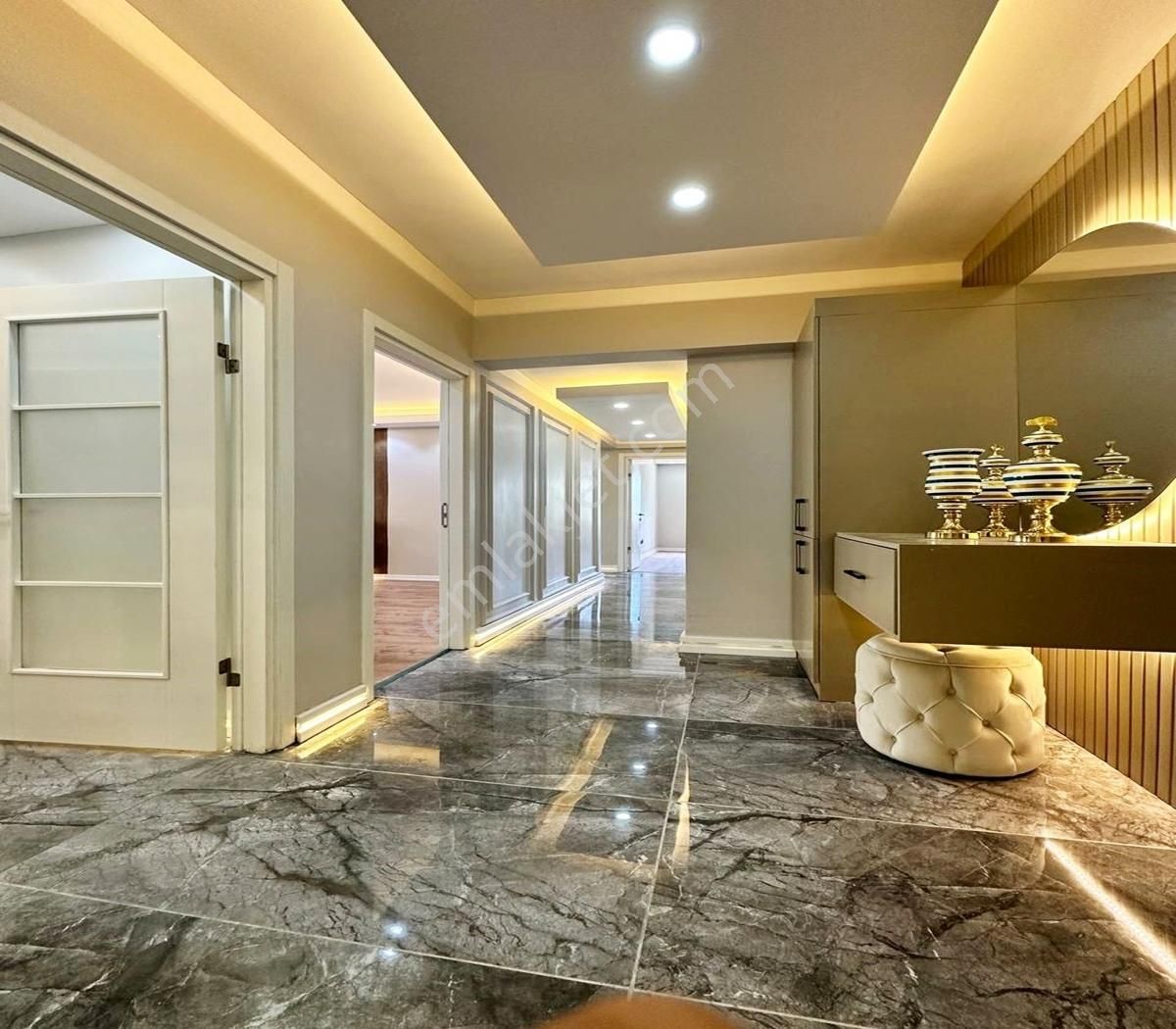 Güzelcıtyden Özel Tasarımlı Muhteşem 3+1 Site İçi Daire ! - Görsel 13