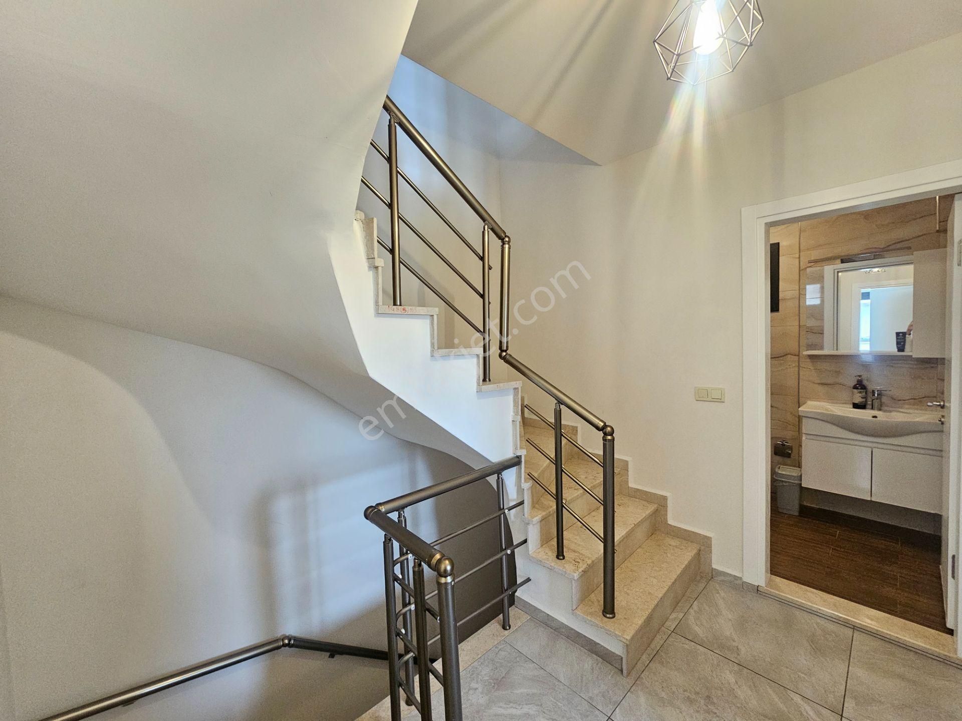 Goldhouse Dan Kiralık Foça Da 3+1 Dubleks Daire - Görsel 17