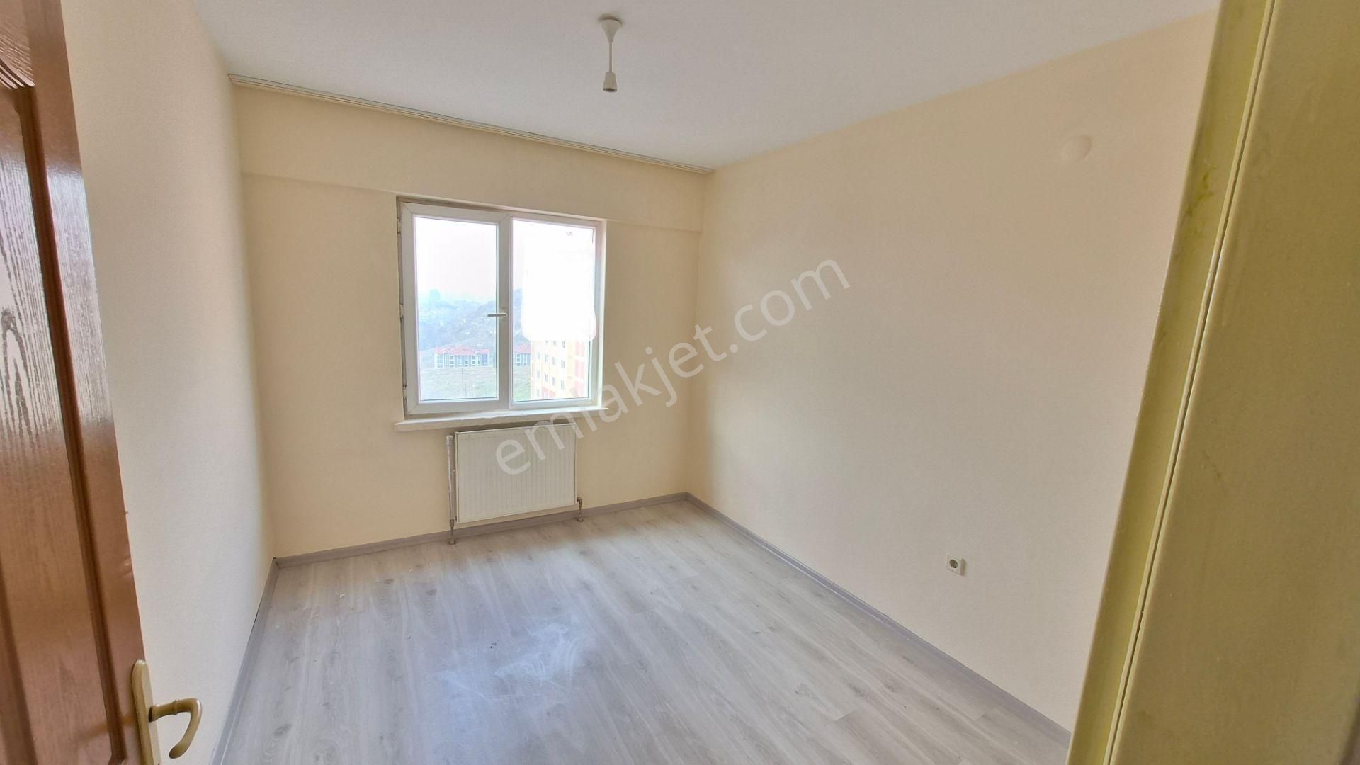 Cebecide Metroya Yakın 8. Katta 3+1 Kiralık Daire - Görsel 13