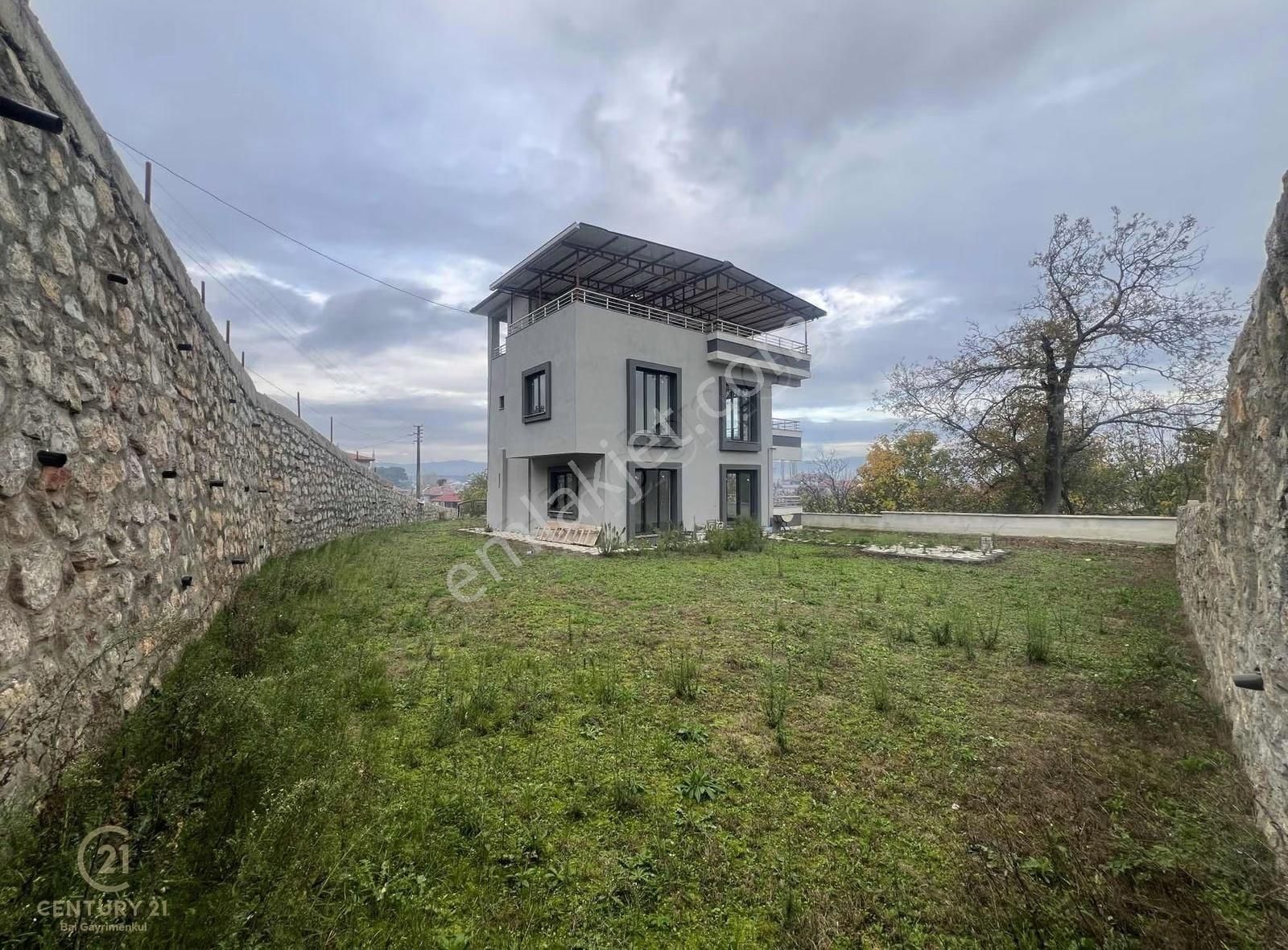 C21 Bal 'dan Gökçeyazı Köseağalar'da Satılık Bahçeli Lüks Villa - Görsel 12