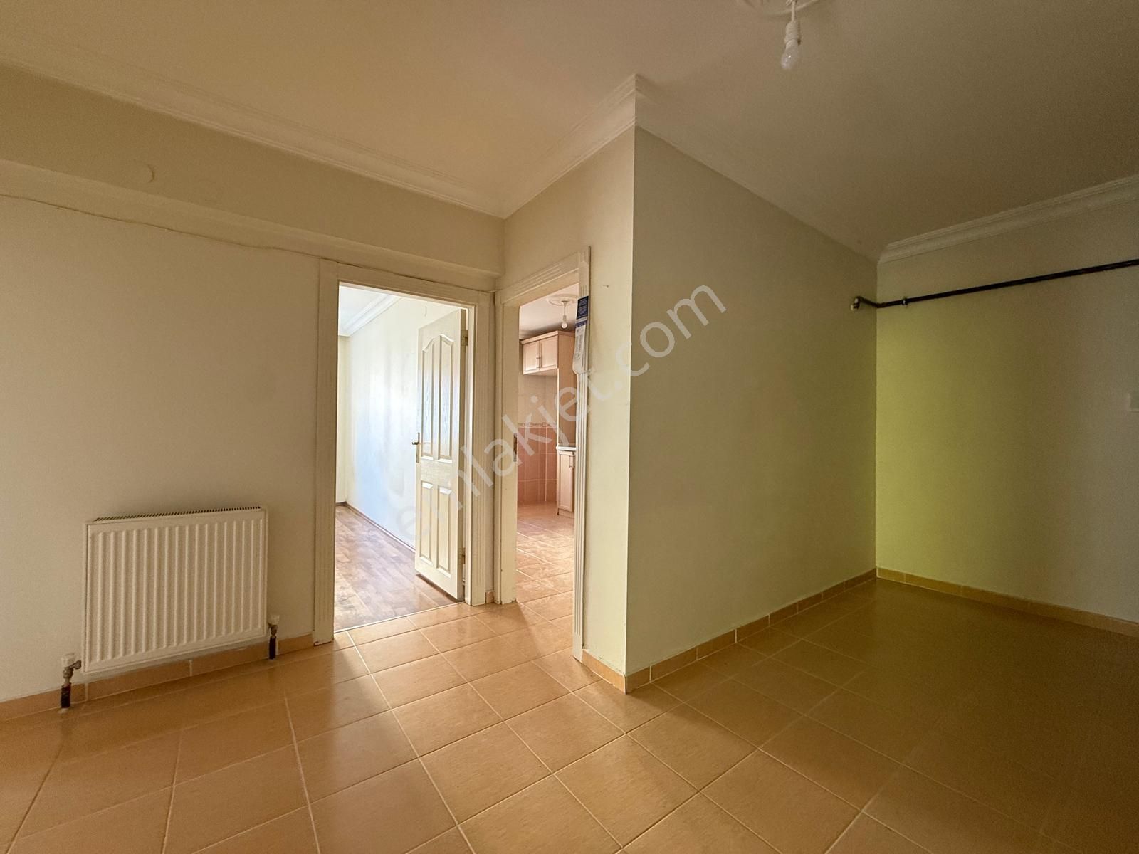 Nasip'ten Ayyıldız Merkeze Yakın Masrafsız Yüksek Giriş 3+1 - Görsel 11