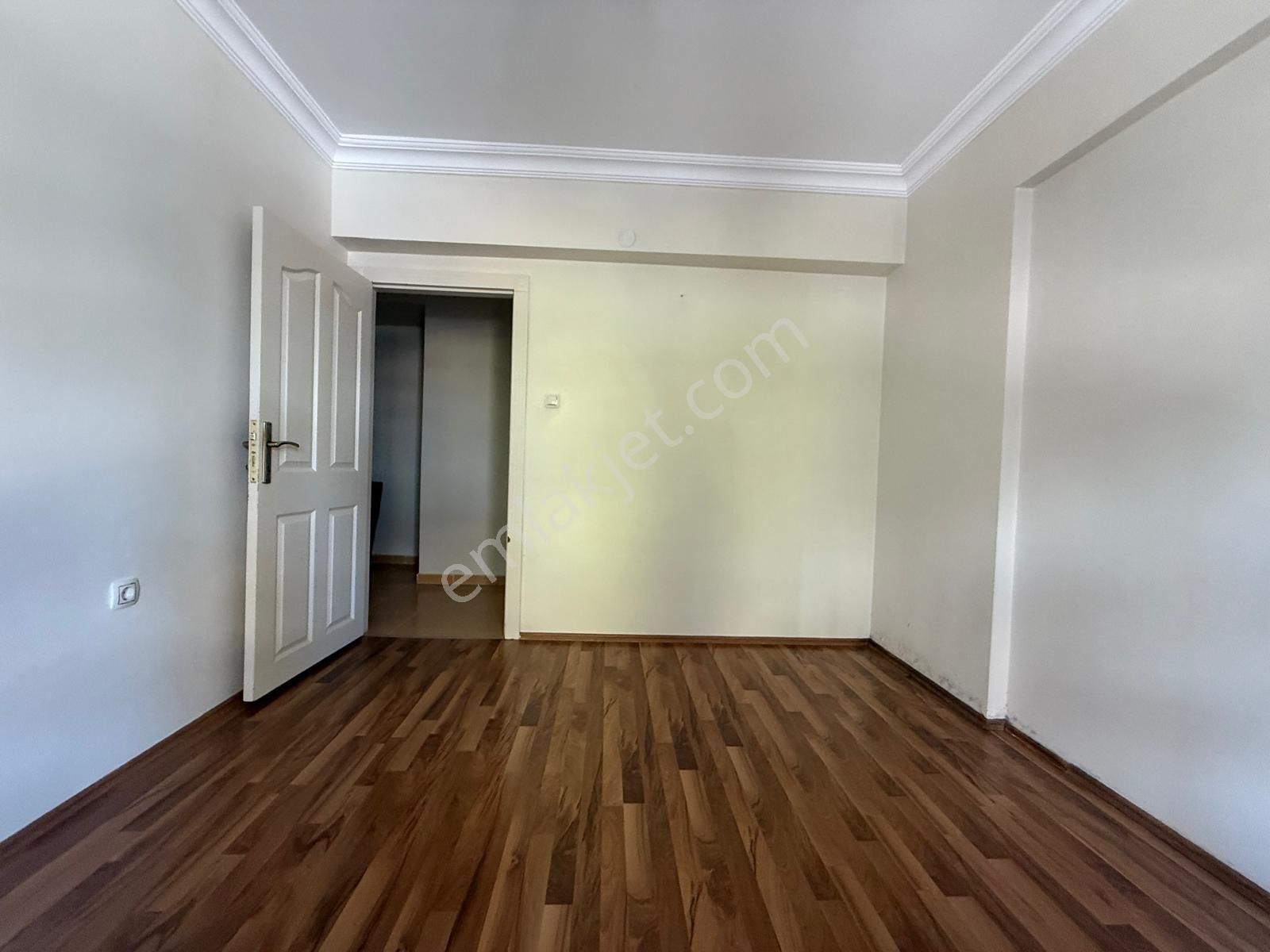 Nasip'ten Ayyıldız Merkeze Yakın Masrafsız Yüksek Giriş 3+1 - Görsel 15