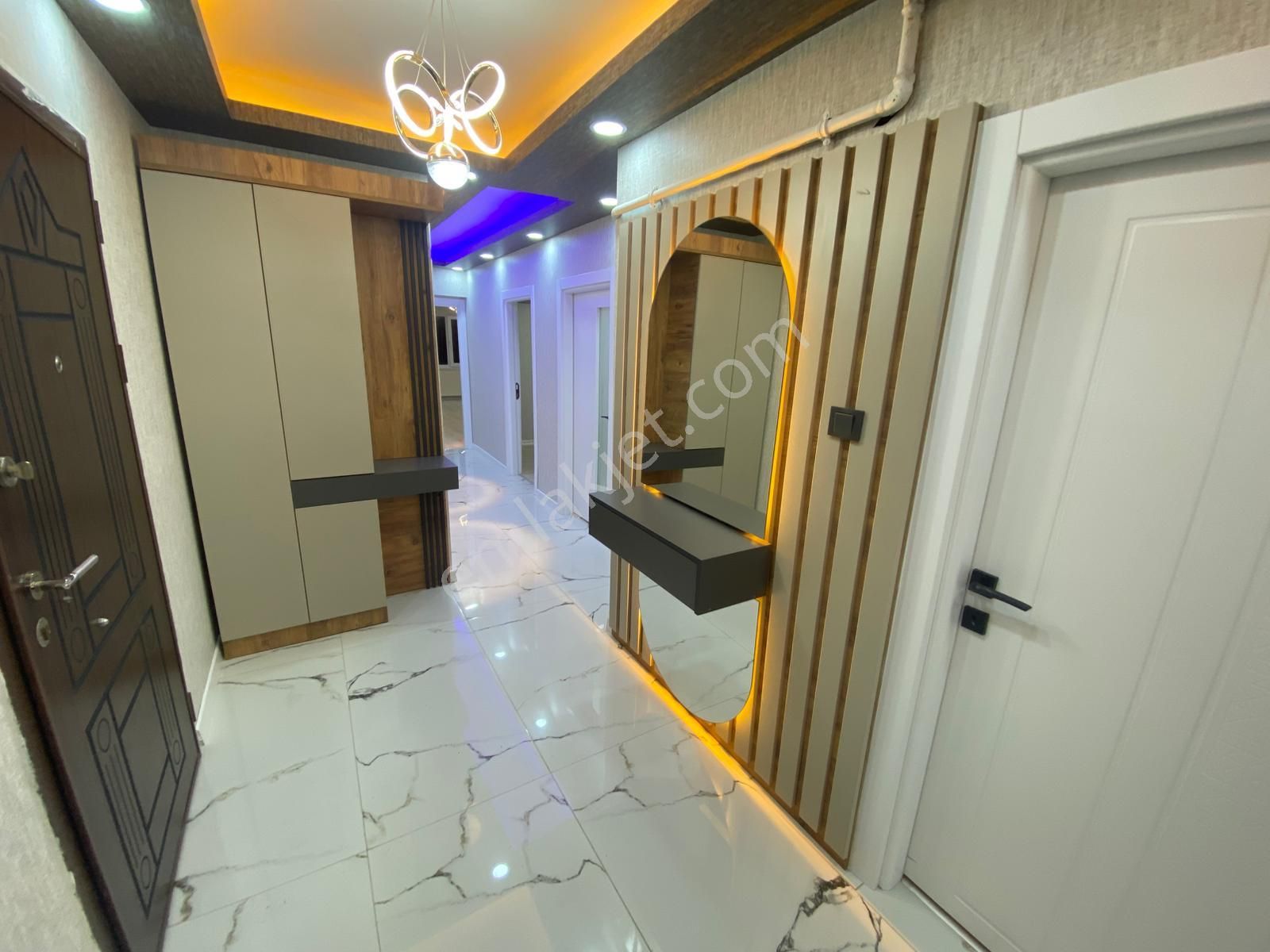 İstasyon Mahallesinde 3+1 Yapılı Fırsat Daire - Görsel 29