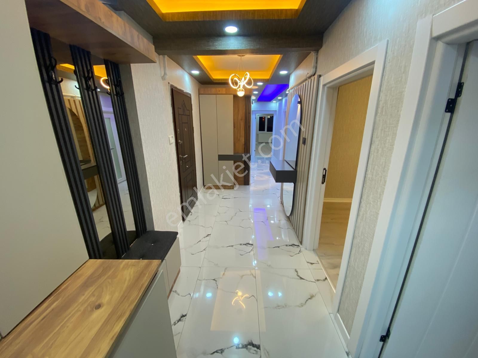 İstasyon Mahallesinde 3+1 Yapılı Fırsat Daire - Görsel 25