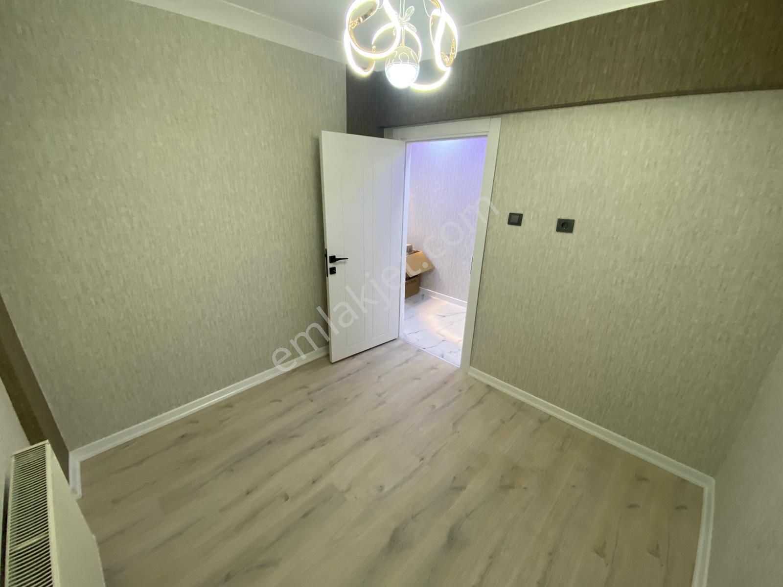 İstasyon Mahallesinde 3+1 Yapılı Fırsat Daire - Görsel 21