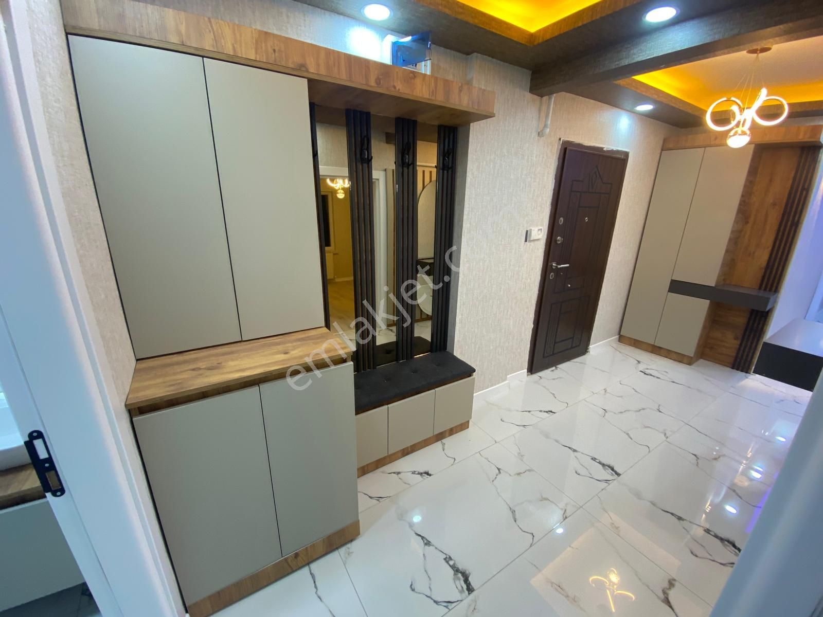 İstasyon Mahallesinde 3+1 Yapılı Fırsat Daire - Görsel 26