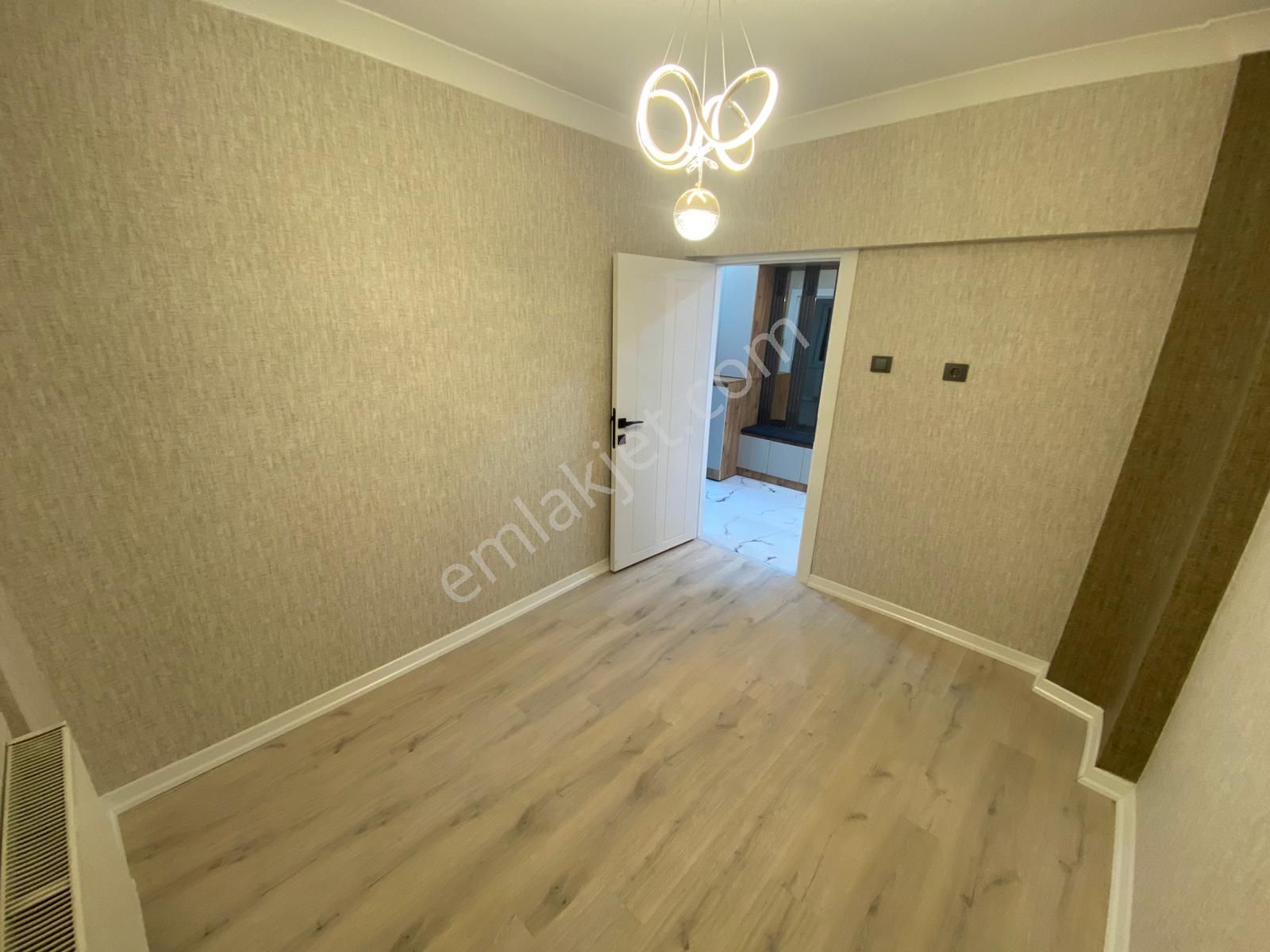 İstasyon Mahallesinde 3+1 Yapılı Fırsat Daire - Görsel 11