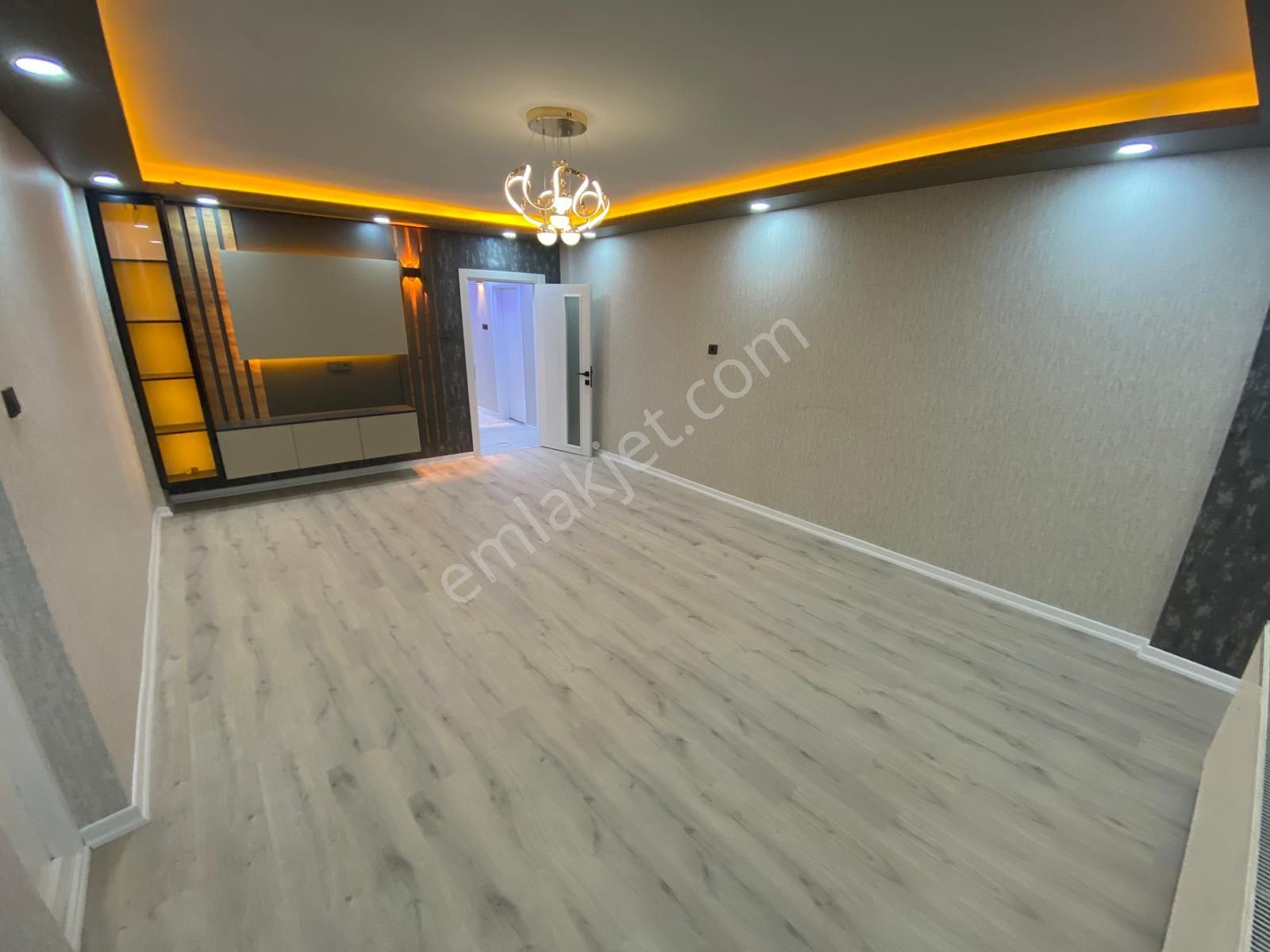 İstasyon Mahallesinde 3+1 Yapılı Fırsat Daire - Görsel 4