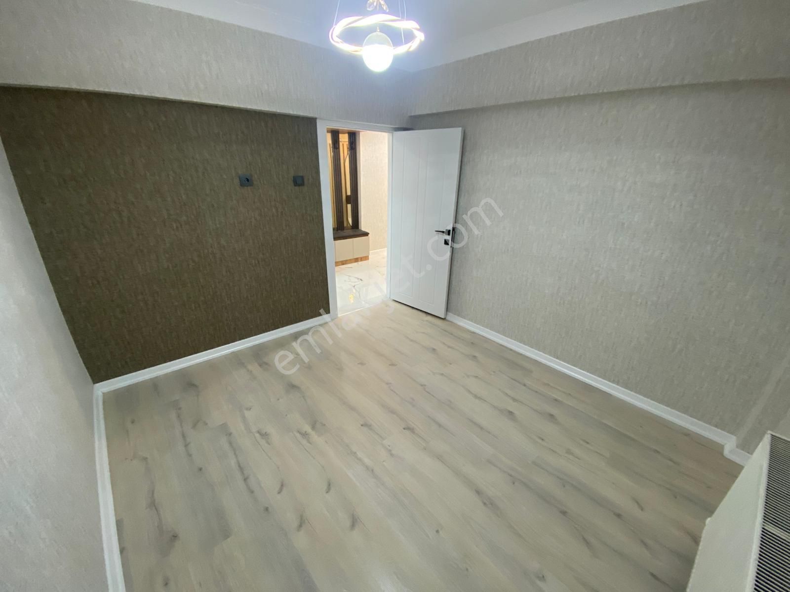 İstasyon Mahallesinde 3+1 Yapılı Fırsat Daire - Görsel 13