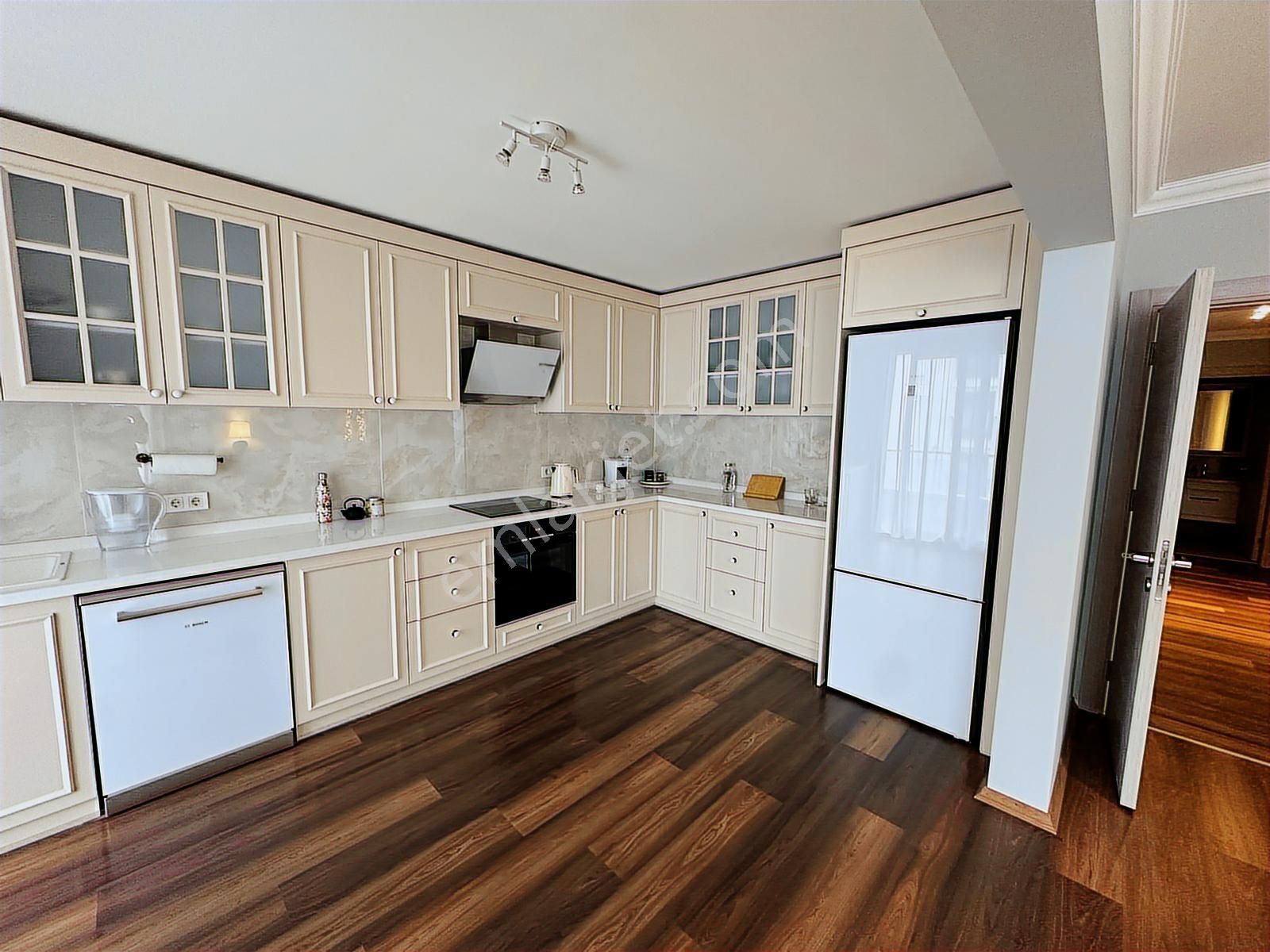 Alanya Sarah Mahallesinde Satılık Lüks Eşyalı 2+1 Daire - Görsel 30