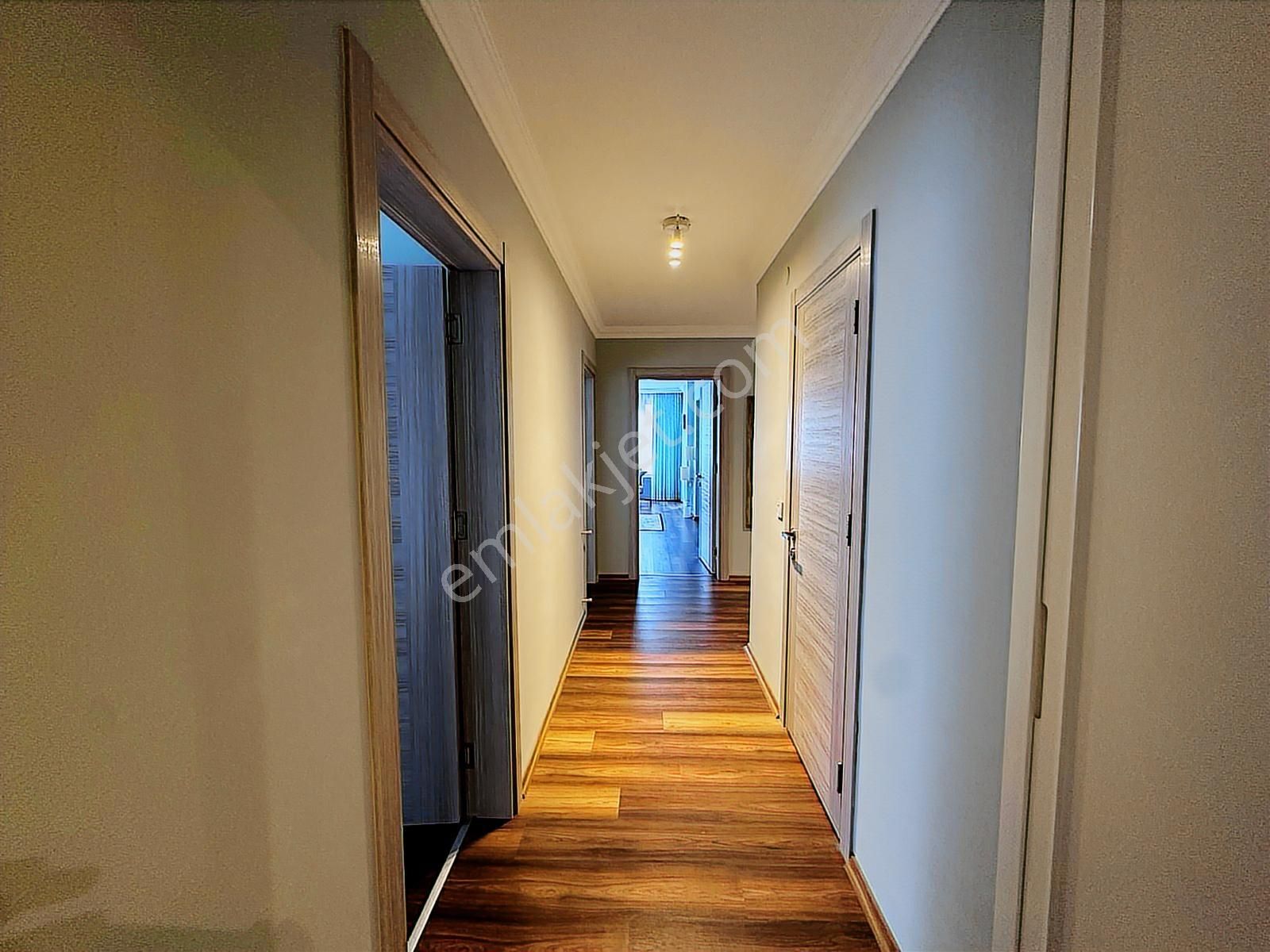 Alanya Sarah Mahallesinde Satılık Lüks Eşyalı 2+1 Daire - Görsel 32