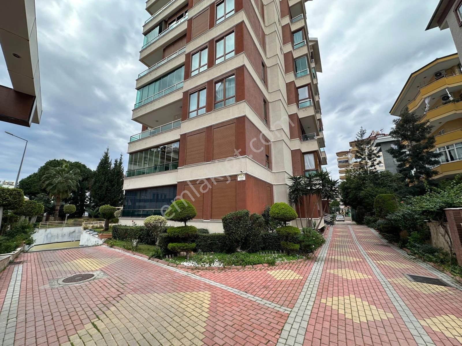 Alanya Sarah Mahallesinde Satılık Lüks Eşyalı 2+1 Daire - Görsel 15