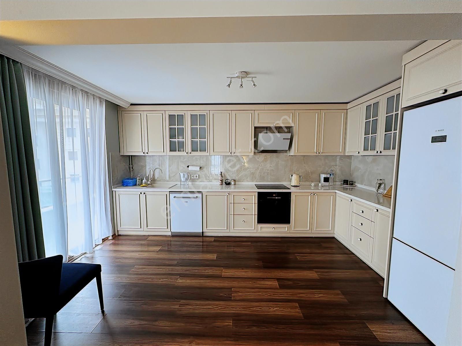 Alanya Sarah Mahallesinde Satılık Lüks Eşyalı 2+1 Daire - Görsel 28