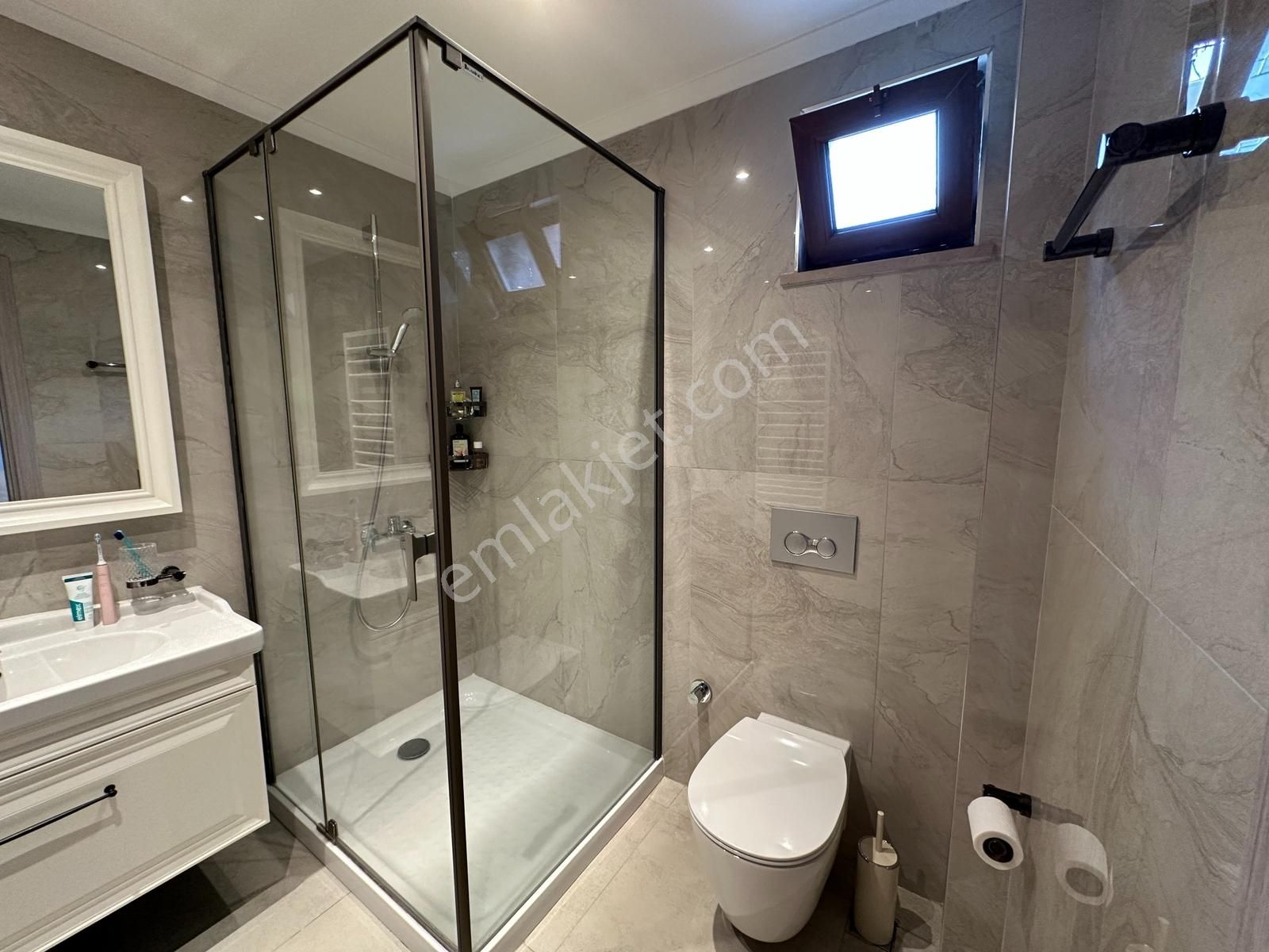 Alanya Sarah Mahallesinde Satılık Lüks Eşyalı 2+1 Daire - Görsel 7