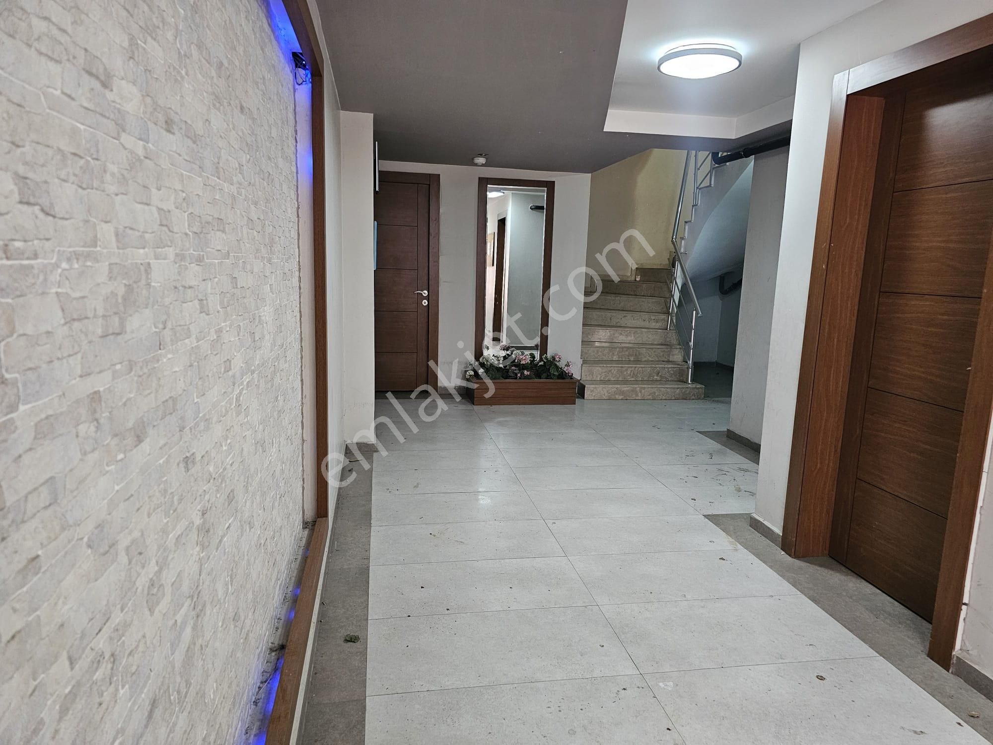 Karşıyaka Bahçelıevler’de Genç Bınada | Kapalı Otoparklı, Asansörlü 3+1 Daıre - Görsel 2