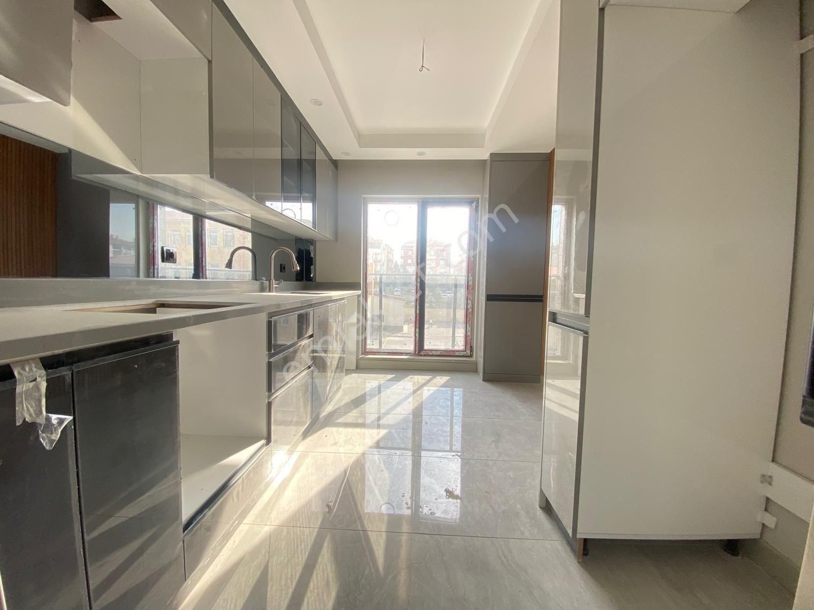 Sıfır Daire__güney&doğu Cepheli_3+1_asansörlü Ortakat_çift Banyo - Görsel 12