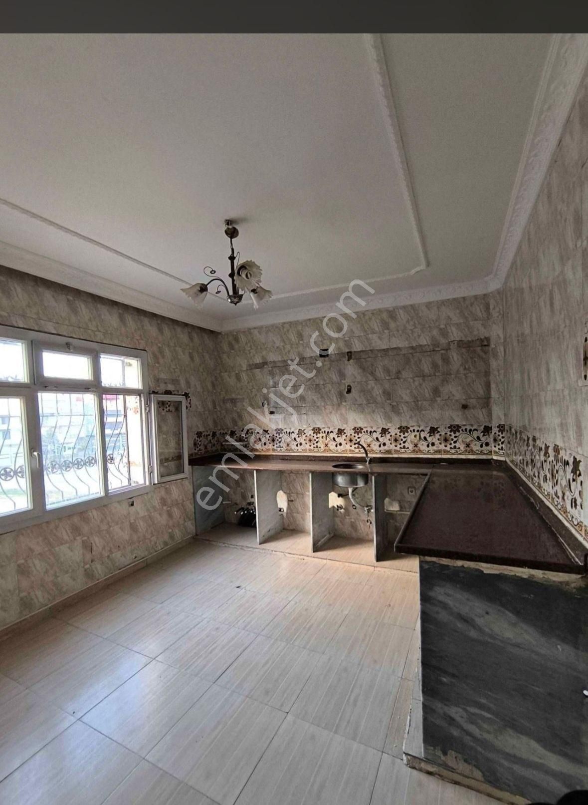 Beymahall Gayrimenkul'den Taşlıca'da Komple Satılık Bina - Görsel 2