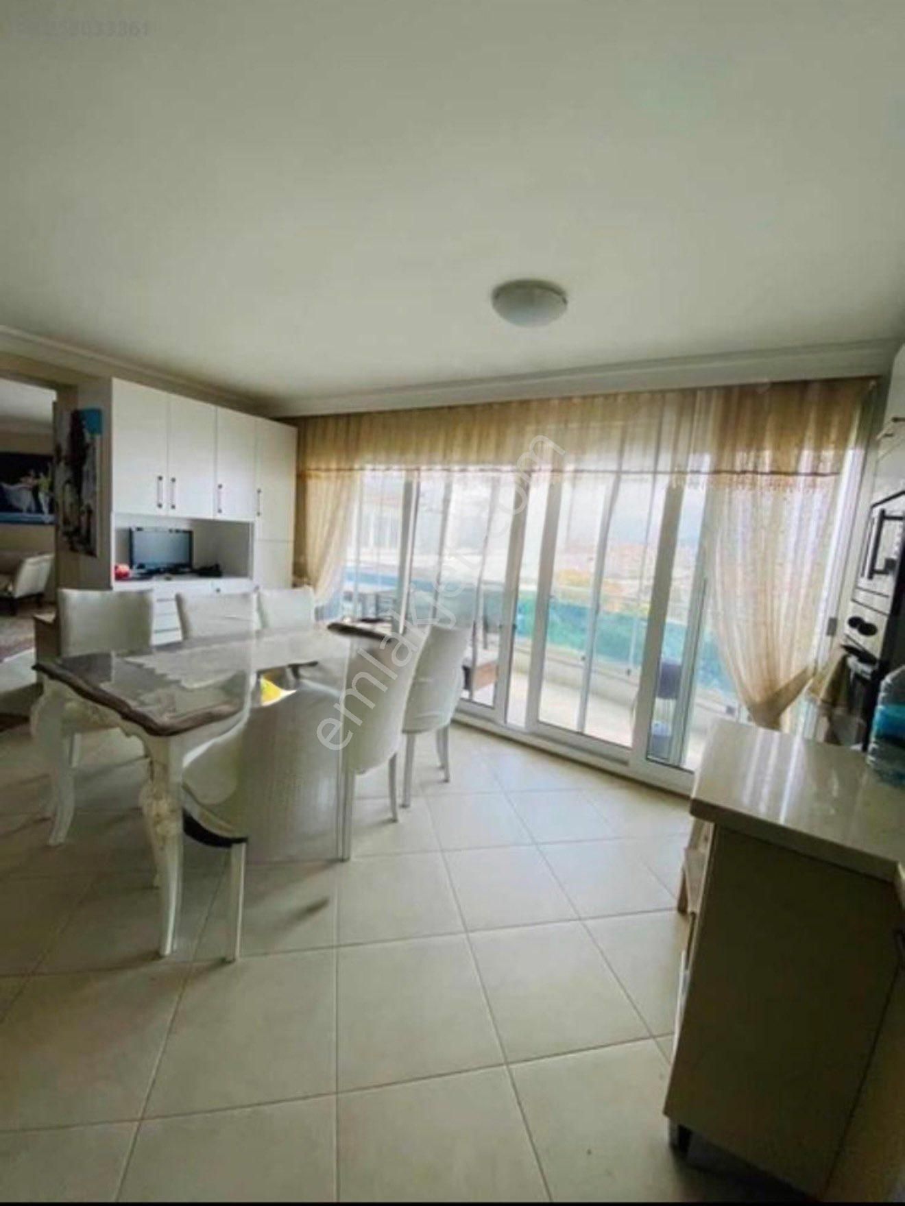 Marina'da Nezih Bir Sitede Deniz Manzaralı 3+1 Satılık Daire - Görsel 3