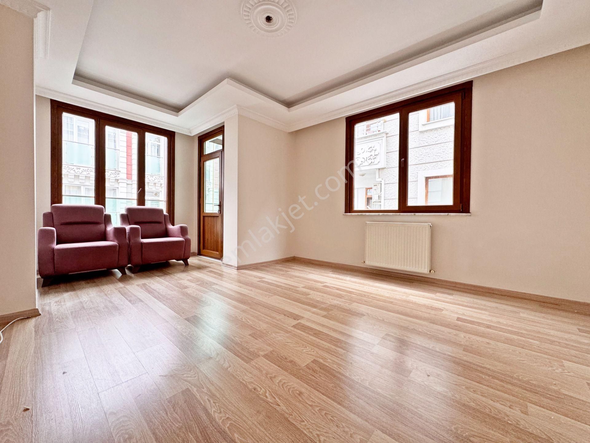 Home Vizyon Bahçelievler Zafer Kiralık Lüx 2+1 Daire.