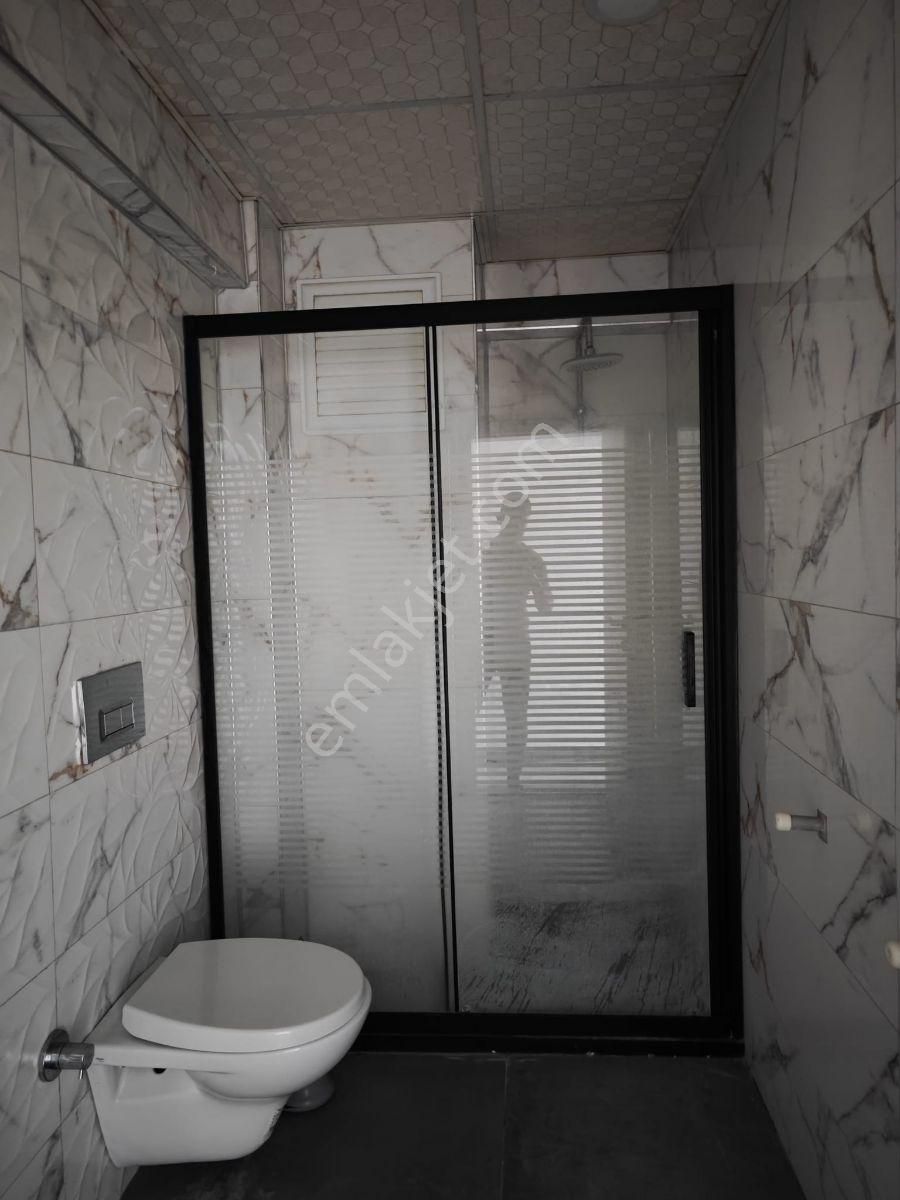 Cumhuriyet Mahallesi'nde Geniş 1+1 Daire Satılıktır - Görsel 9