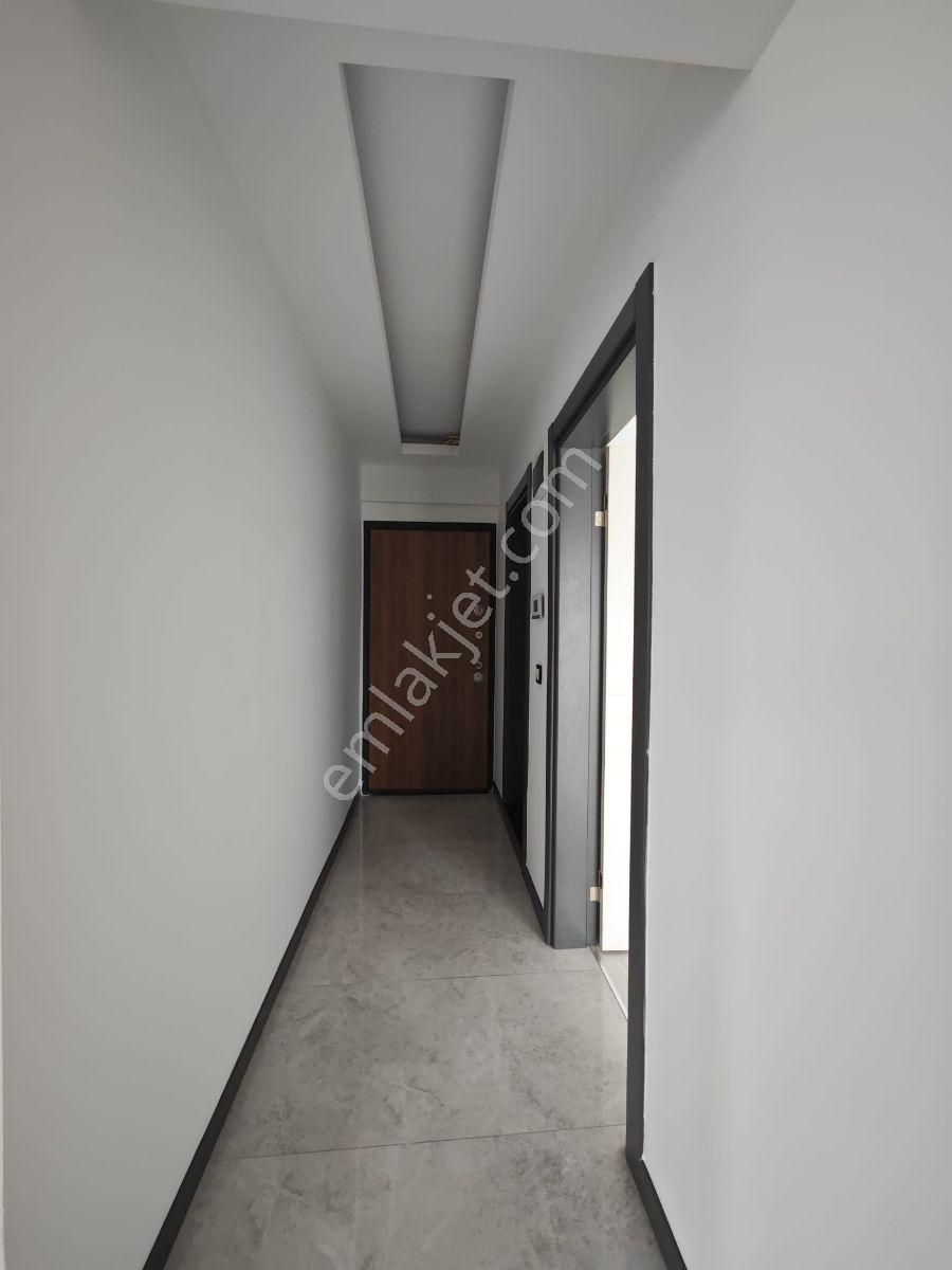 Cumhuriyet Mahallesi'nde Geniş 1+1 Daire Satılıktır - Görsel 7