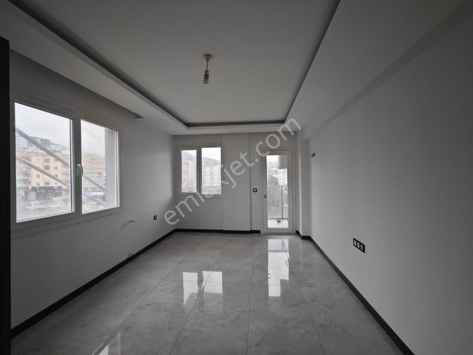 Cumhuriyet Mahallesi'nde Geniş 1+1 Daire Satılıktır - Görsel 14