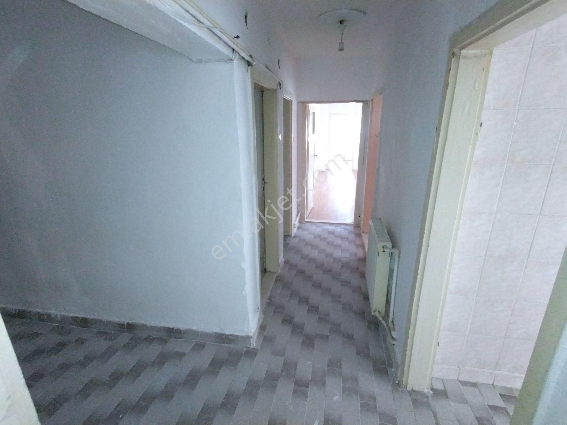 Kent Emlak'tan Aşık Veysel Mahallesinde Kot-1 De Yapılı 3+1 Kiralık Daire - Görsel 18