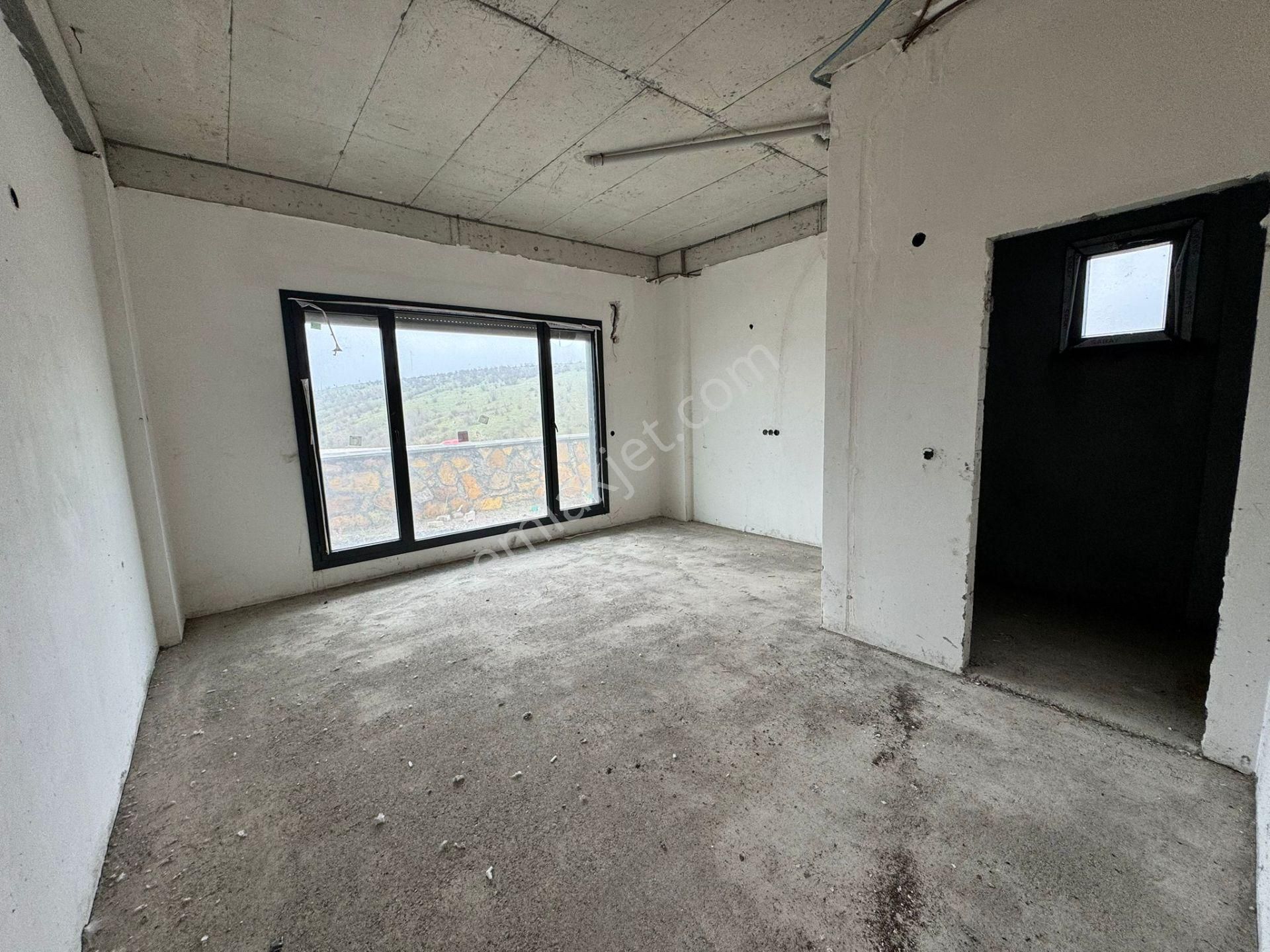 Remax Mid'den Satılık 1280 M2 Arsa Paylı Ve Tek Üç Cepheli Villa - Görsel 26