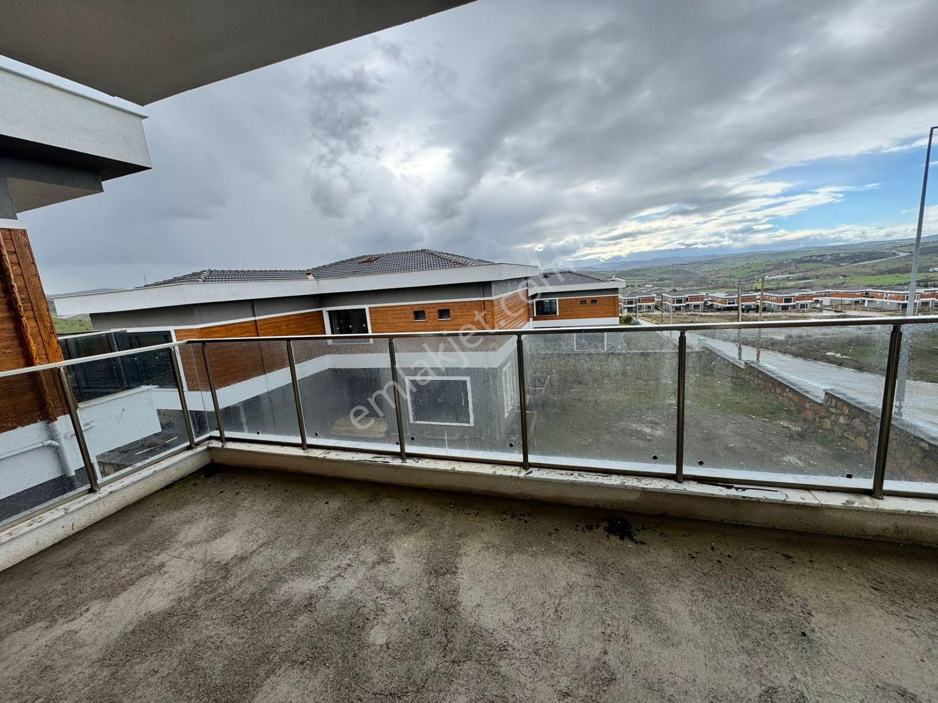 Remax Mid'den Satılık 1280 M2 Arsa Paylı Ve Tek Üç Cepheli Villa - Görsel 10