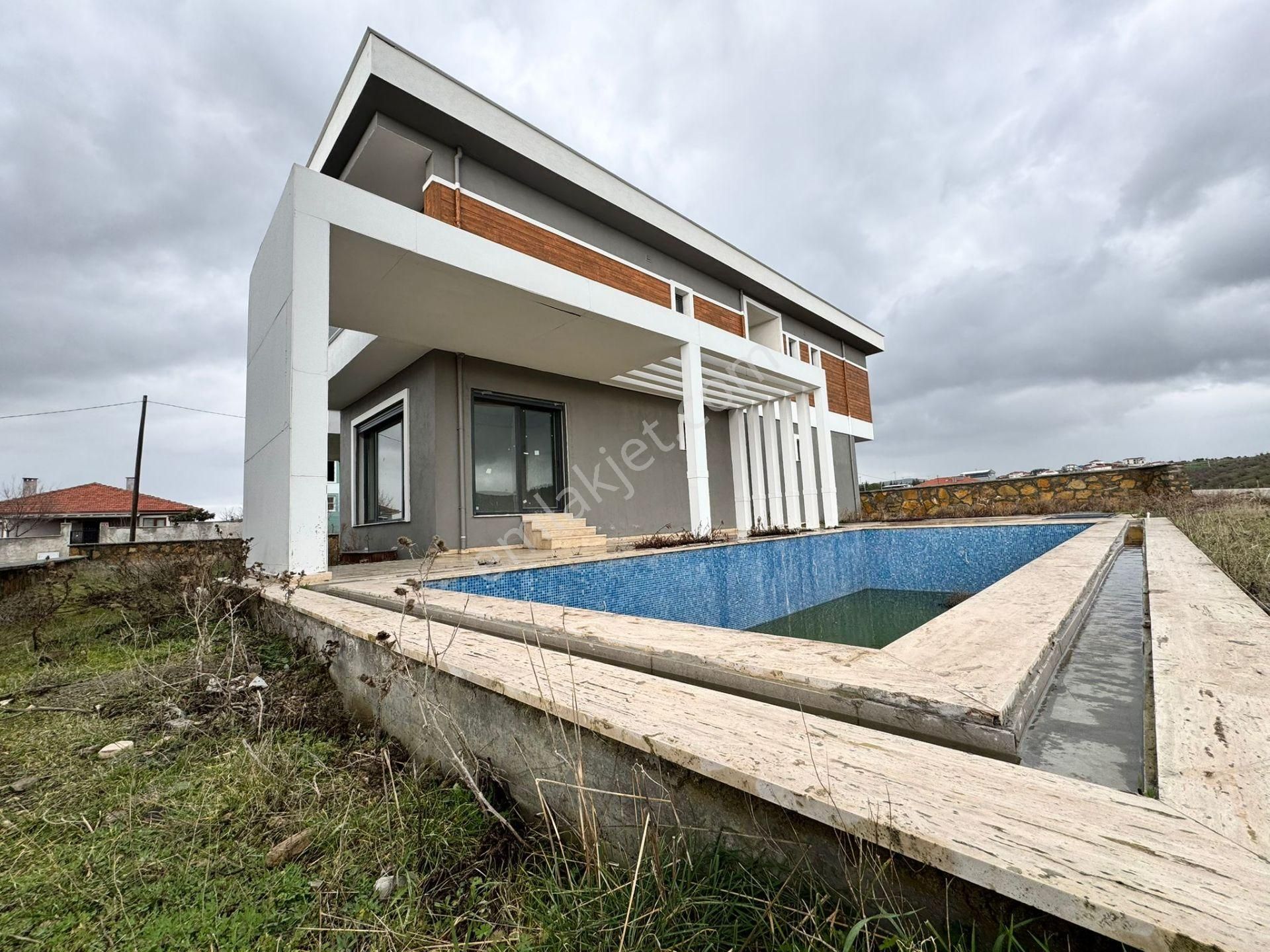 Remax Mid'den Satılık 1280 M2 Arsa Paylı Ve Tek Üç Cepheli Villa - Görsel 7